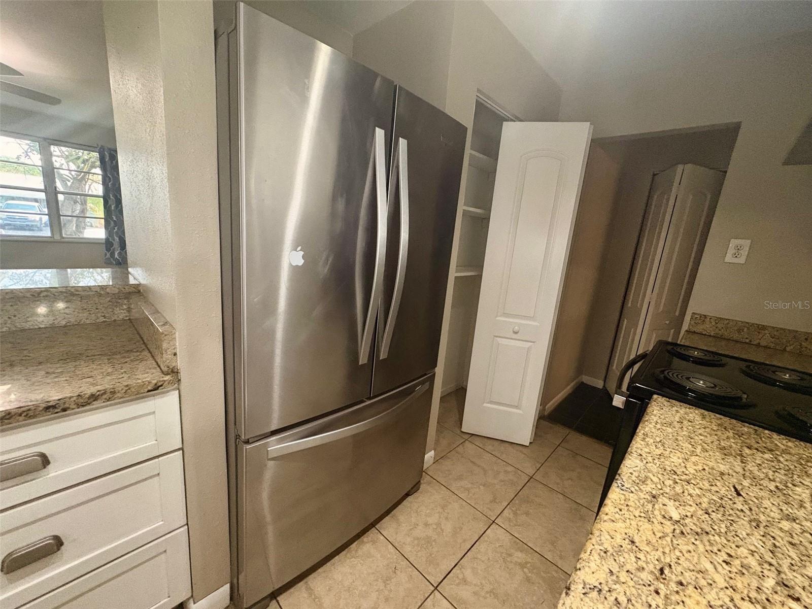 Image 10 of 25 For 534 33rd Avenue N