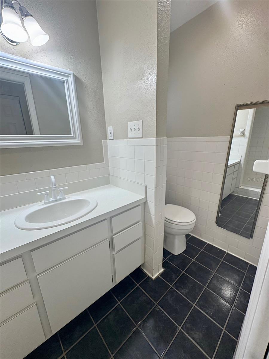 Image 16 of 25 For 534 33rd Avenue N