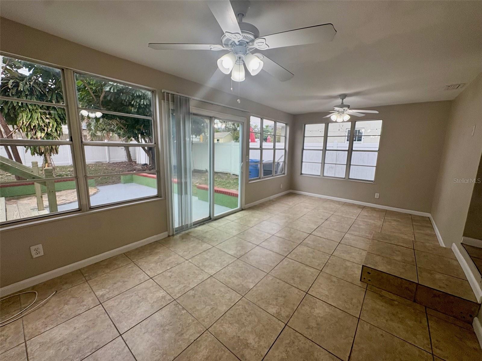 Image 7 of 25 For 534 33rd Avenue N