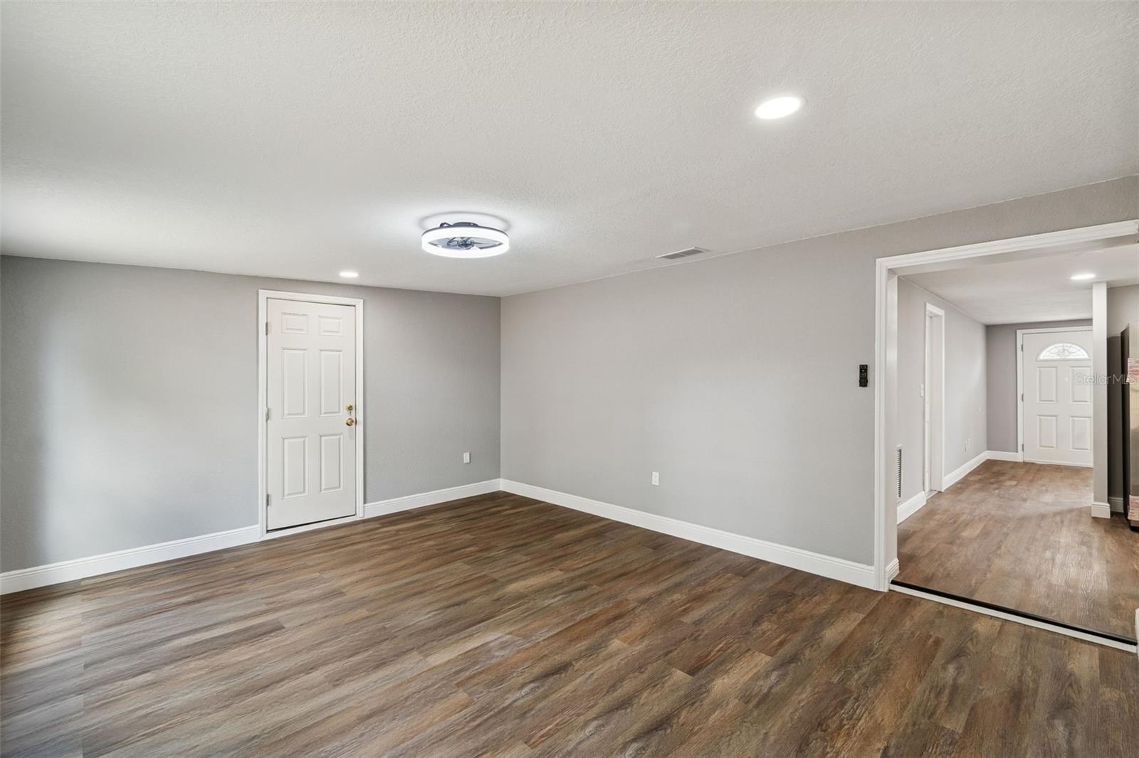 Image 26 of 67 For 6027 9th Avenue