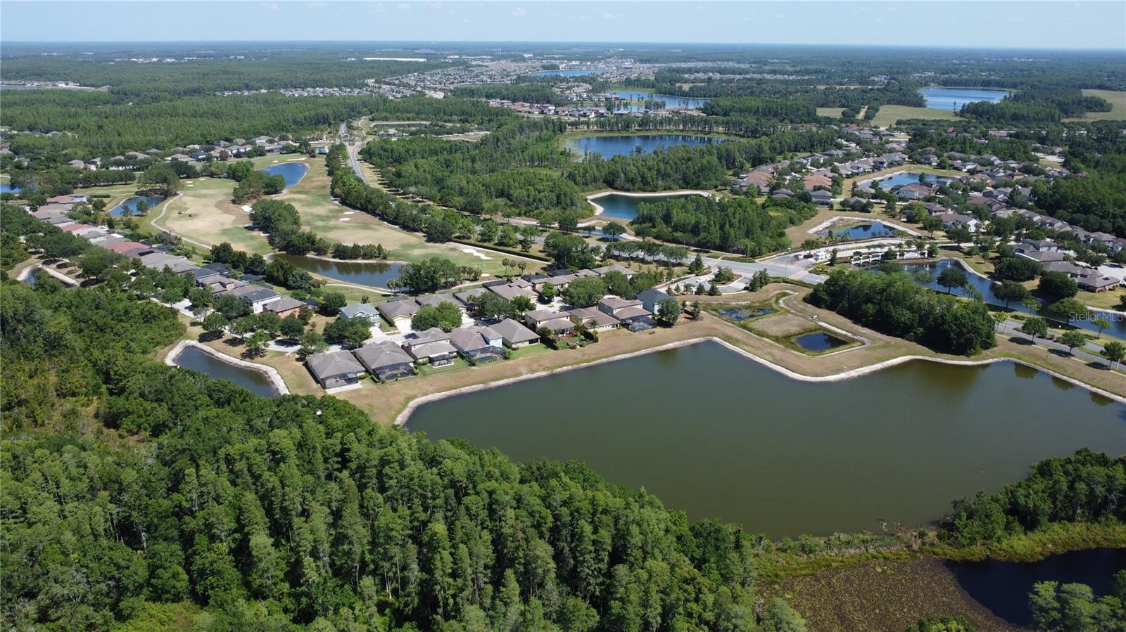 Listing photo id 3 for 3814 Evergreen Oaks Drive