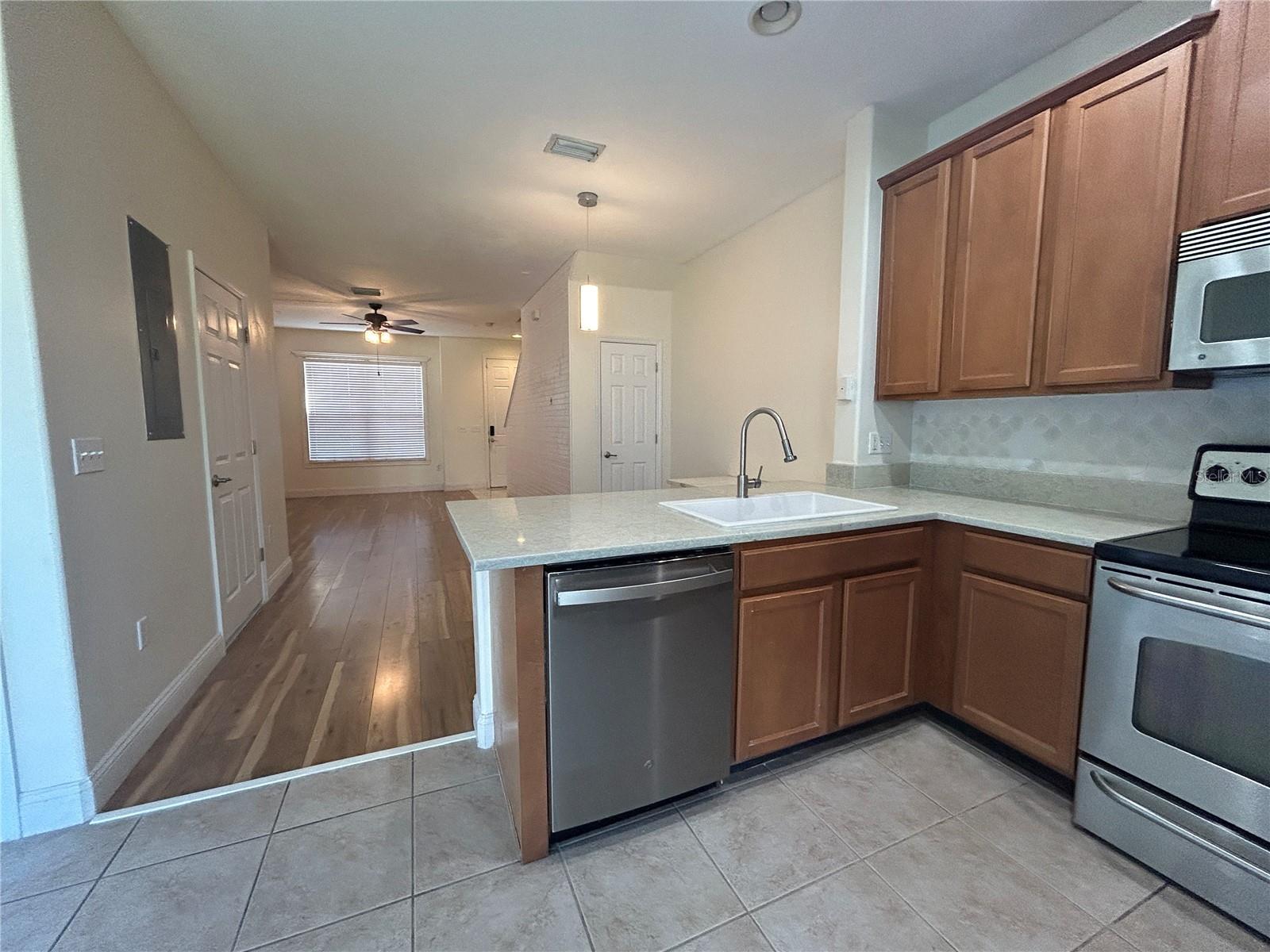 Image 8 of 20 For 6706 47th Street N