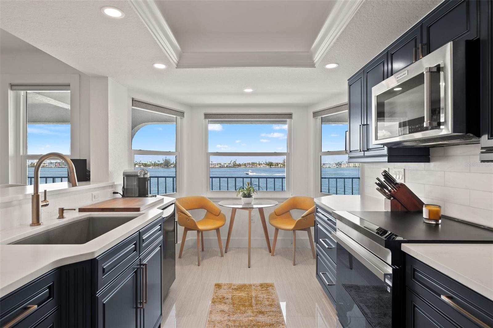 Image 19 of 75 For 380 8th Avenue N 4