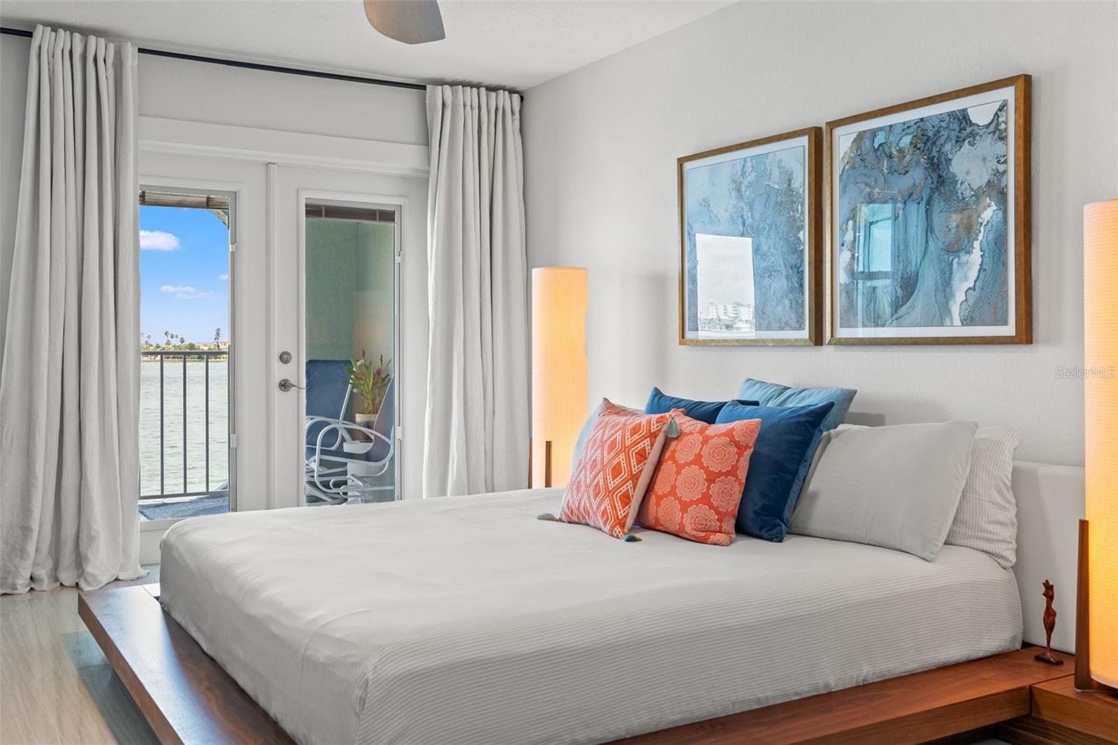 Image 26 of 75 For 380 8th Avenue N 4