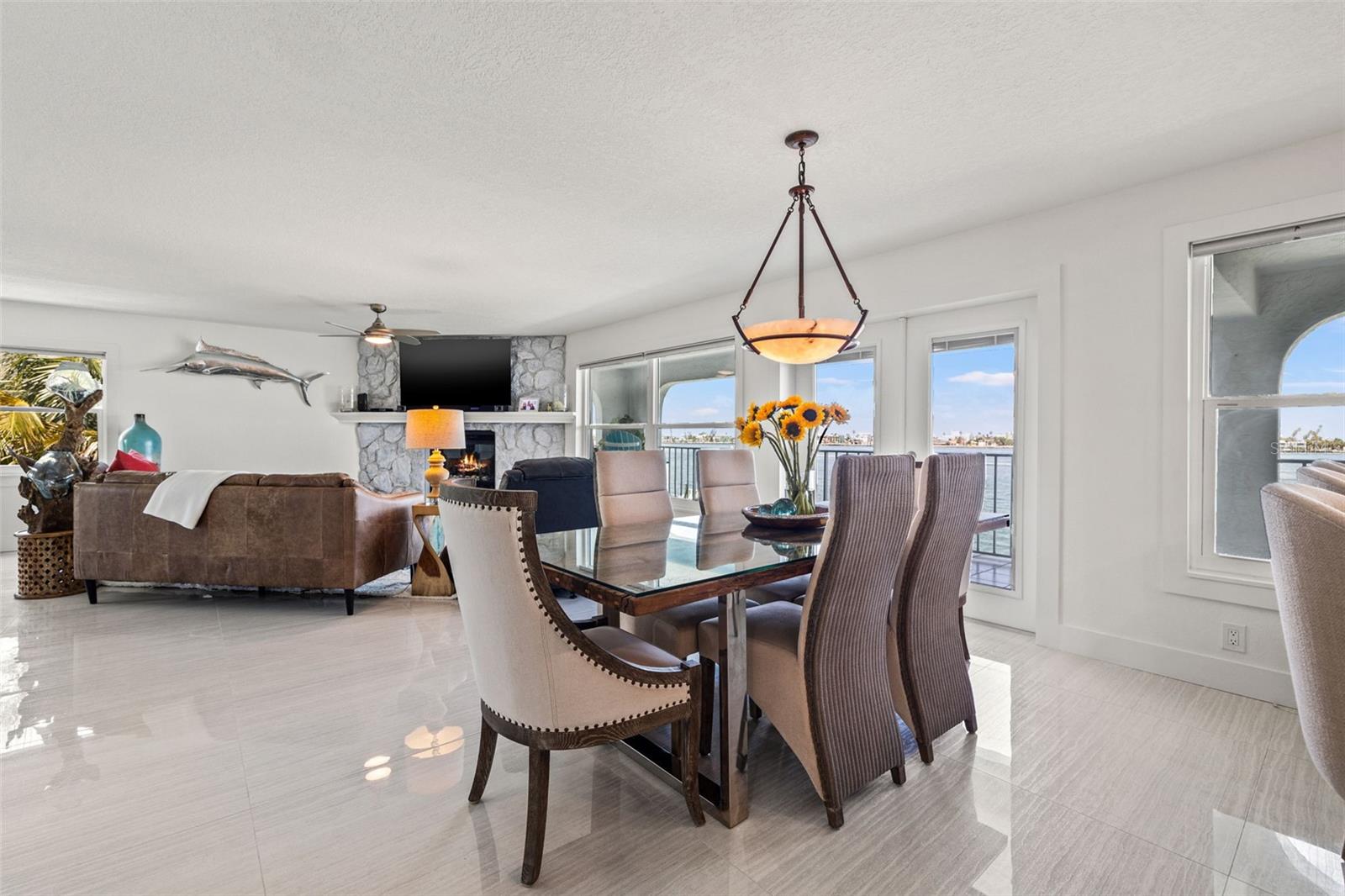 Image 60 of 75 For 380 8th Avenue N 4