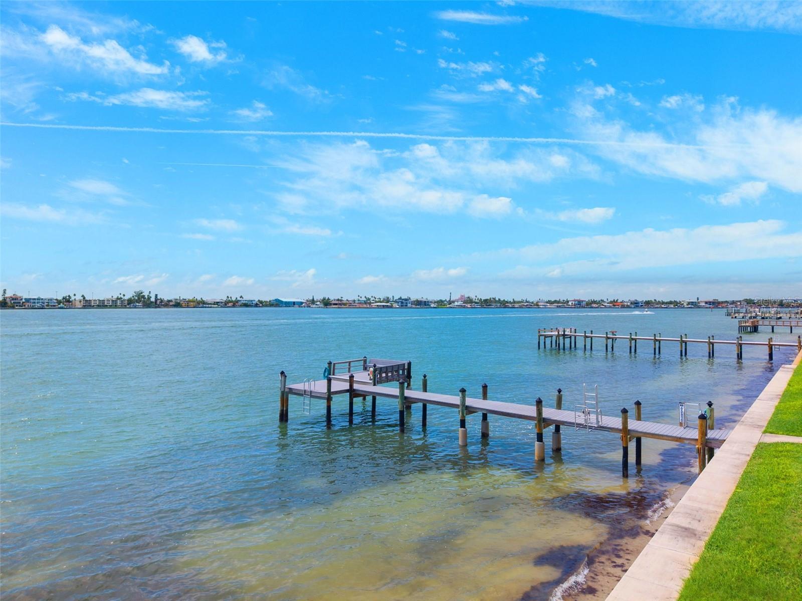 Image 69 of 75 For 380 8th Avenue N 4