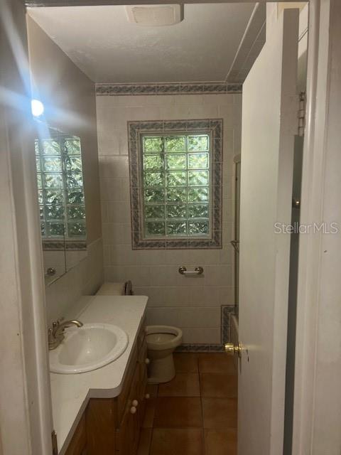 Image 7 of 13 For 16406 Lake Byrd Drive