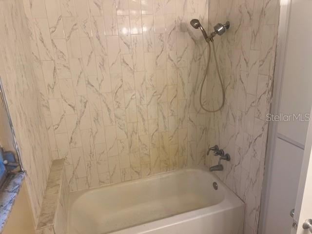 Image 9 of 13 For 16406 Lake Byrd Drive