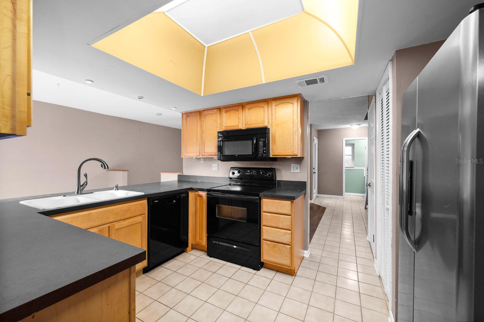 Listing photo id 1 for 3204 Elk Court