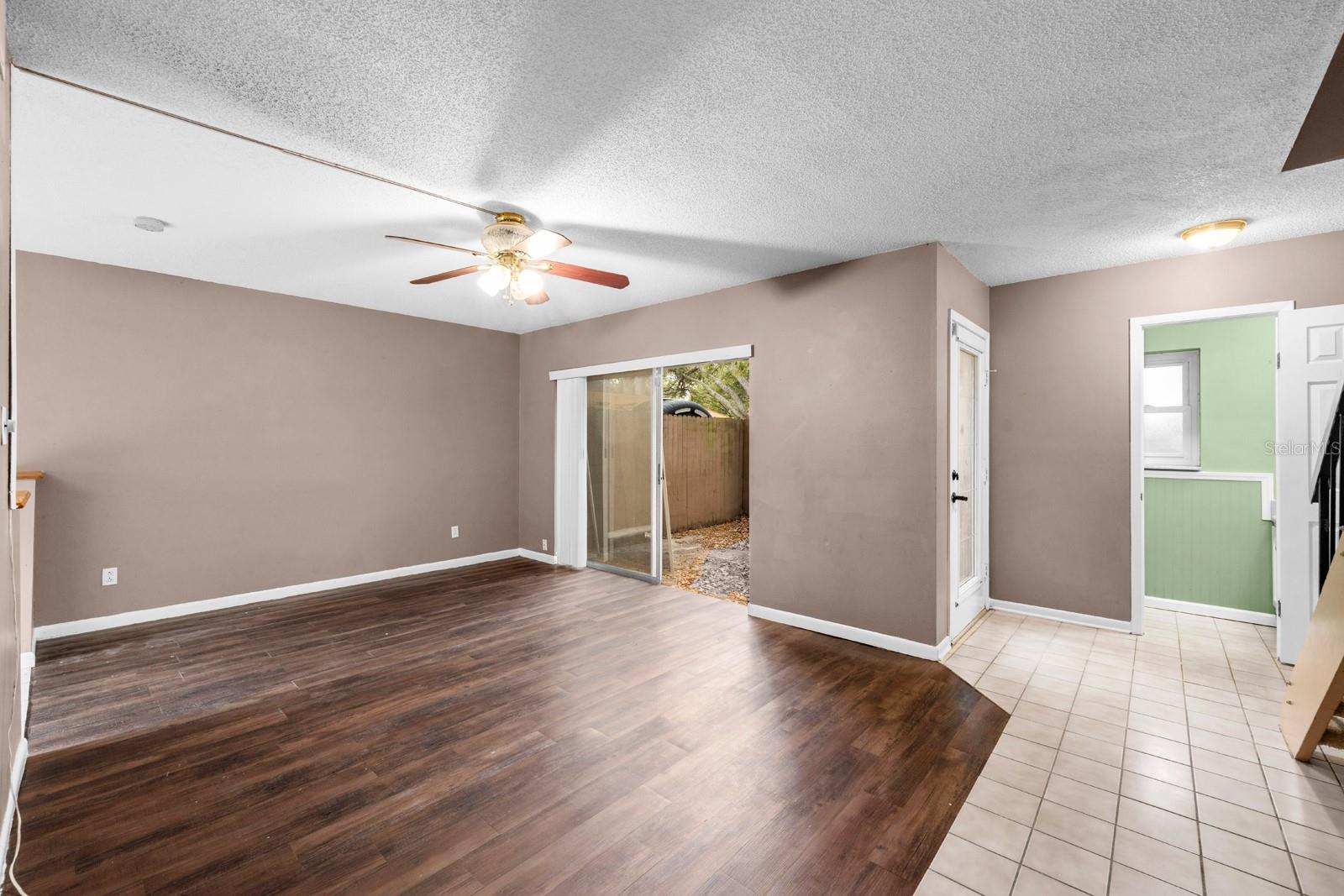 Listing photo id 4 for 3204 Elk Court