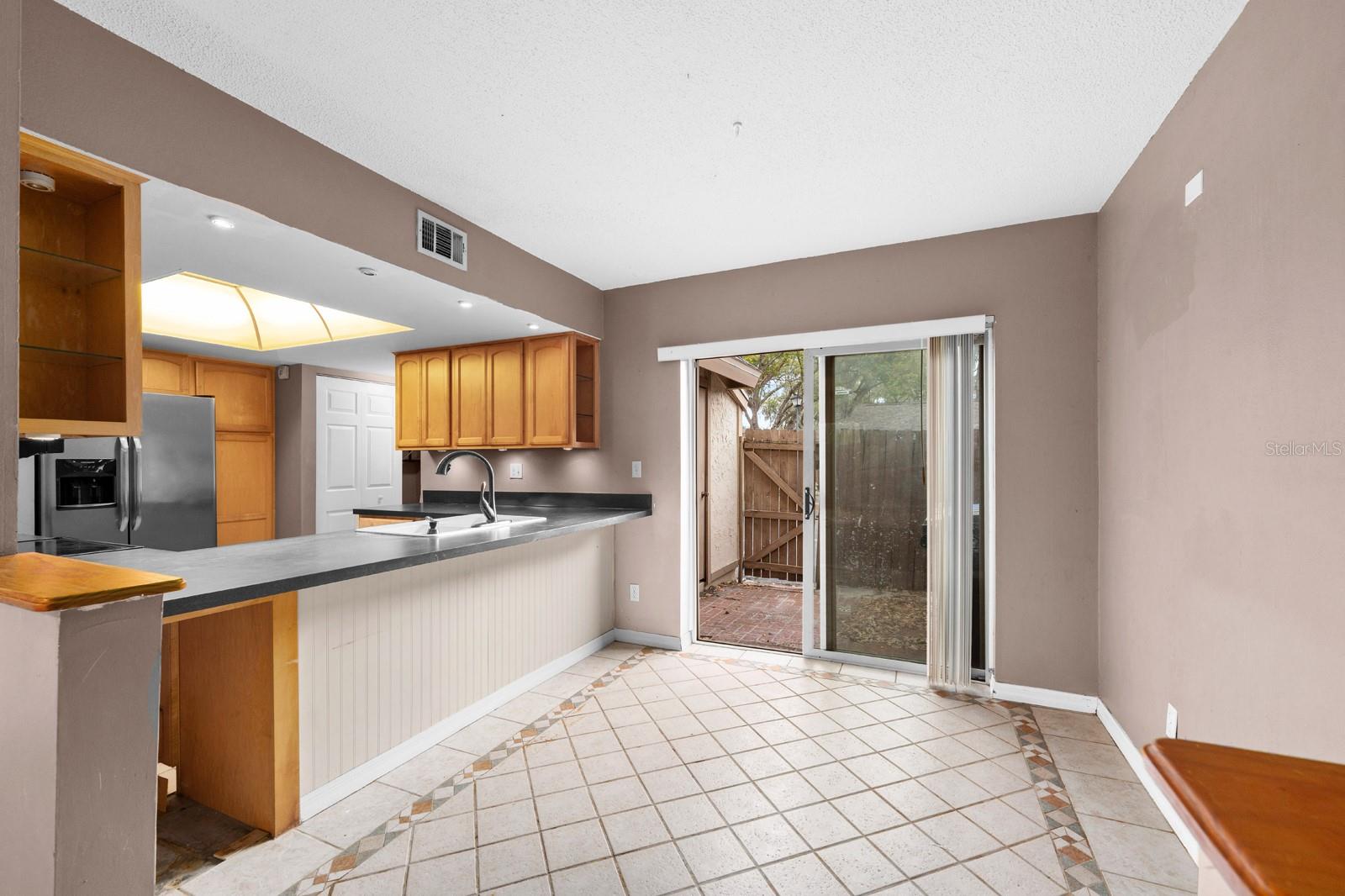 Listing photo id 7 for 3204 Elk Court