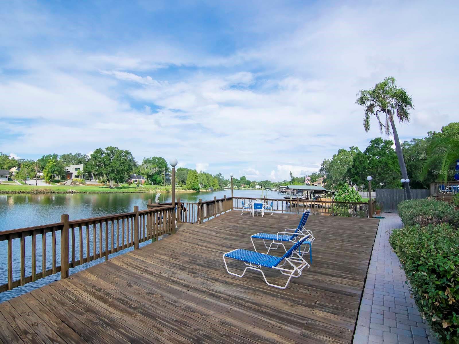 Listing photo id 37 for 2780 Riverside Drive 802