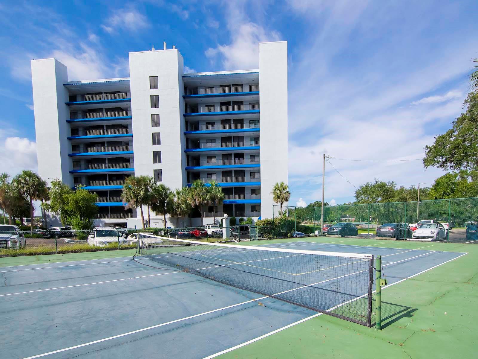 Listing photo id 41 for 2780 Riverside Drive 802