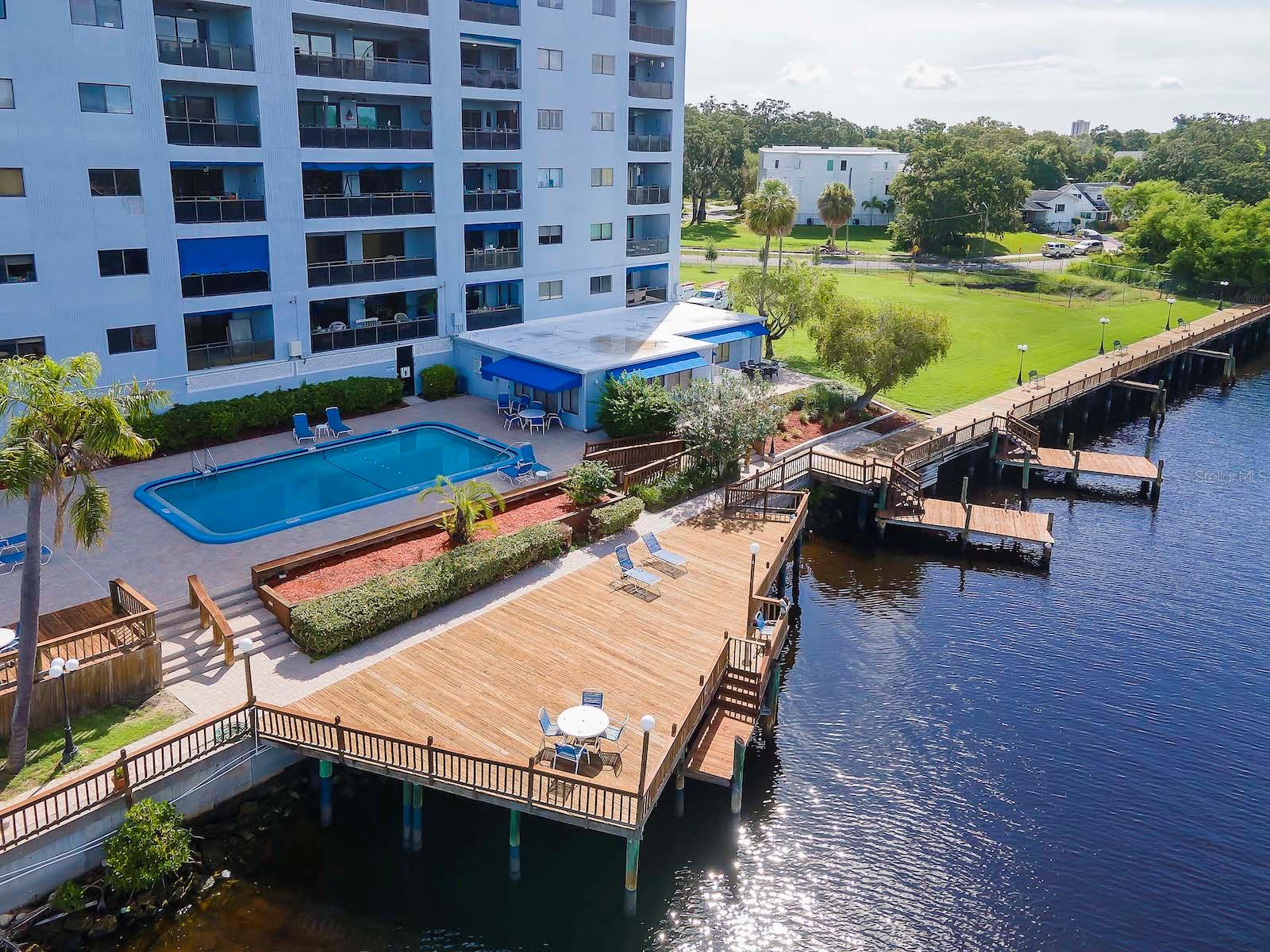 Listing photo id 56 for 2780 Riverside Drive 802