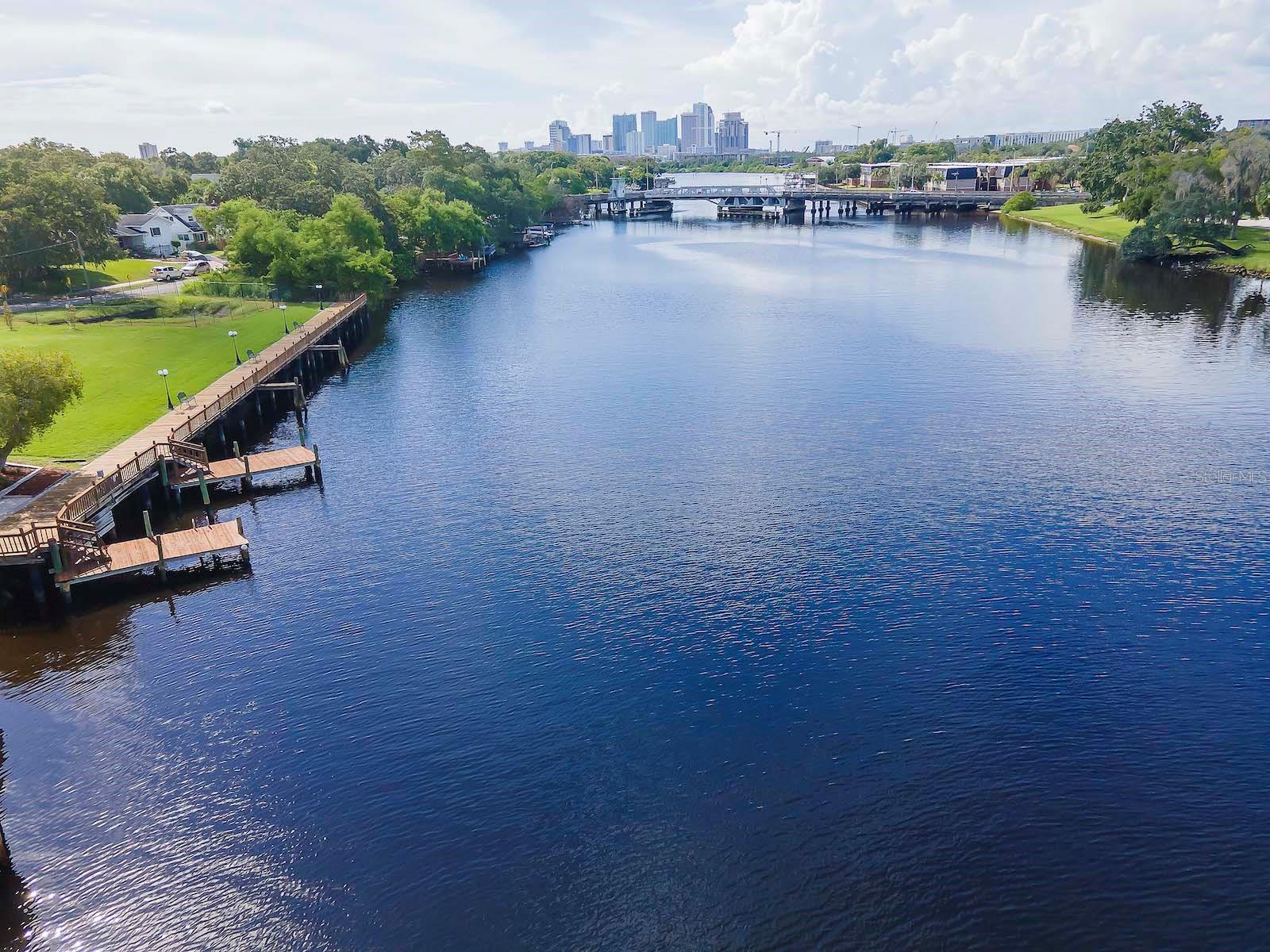 Listing photo id 57 for 2780 Riverside Drive 802