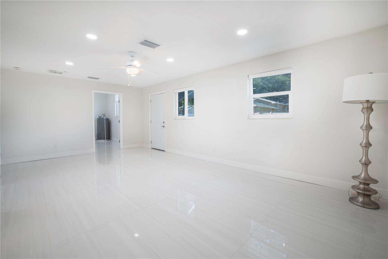 Image 16 of 27 For 877 42nd Avenue N