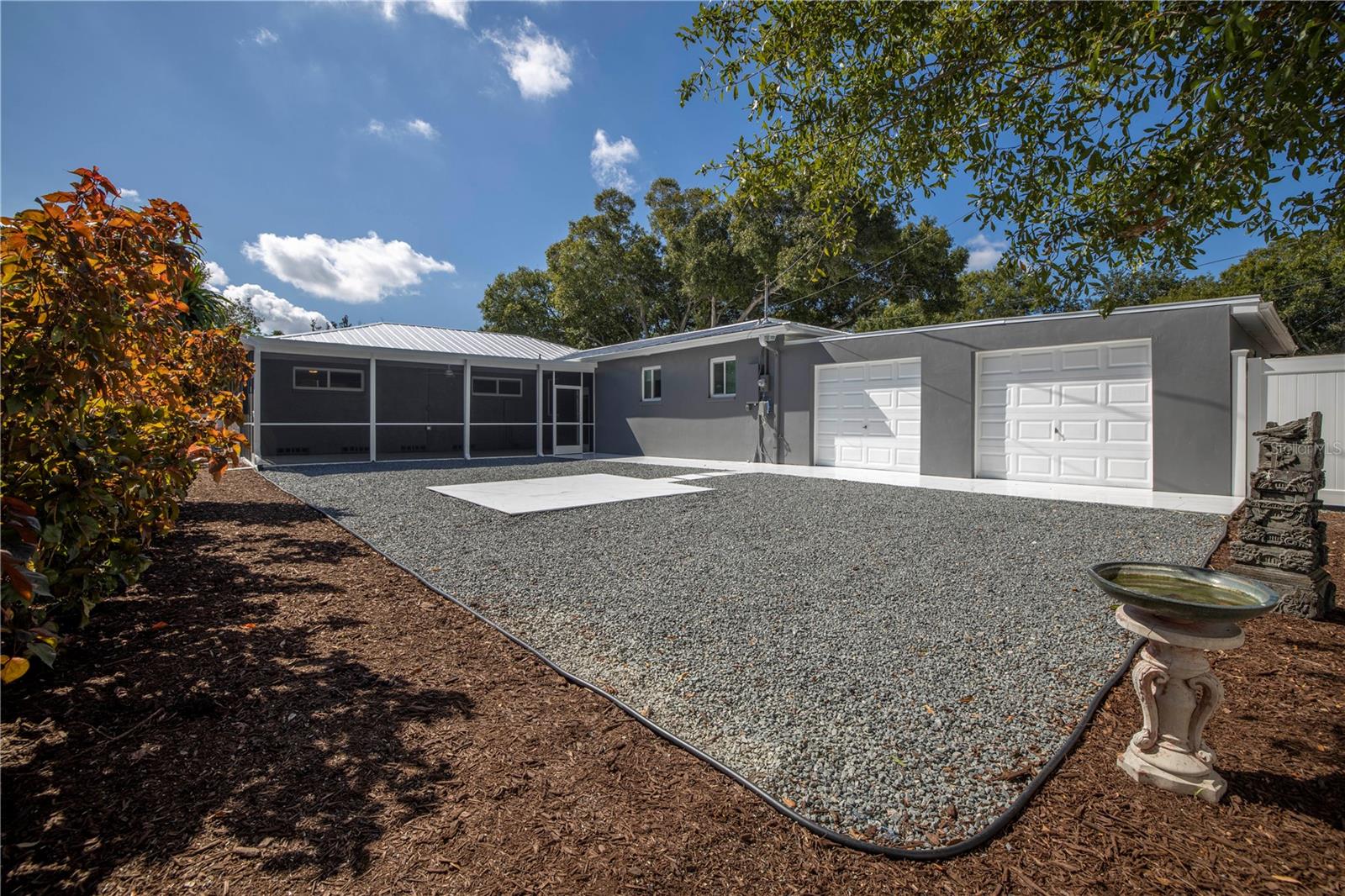 Image 24 of 27 For 877 42nd Avenue N