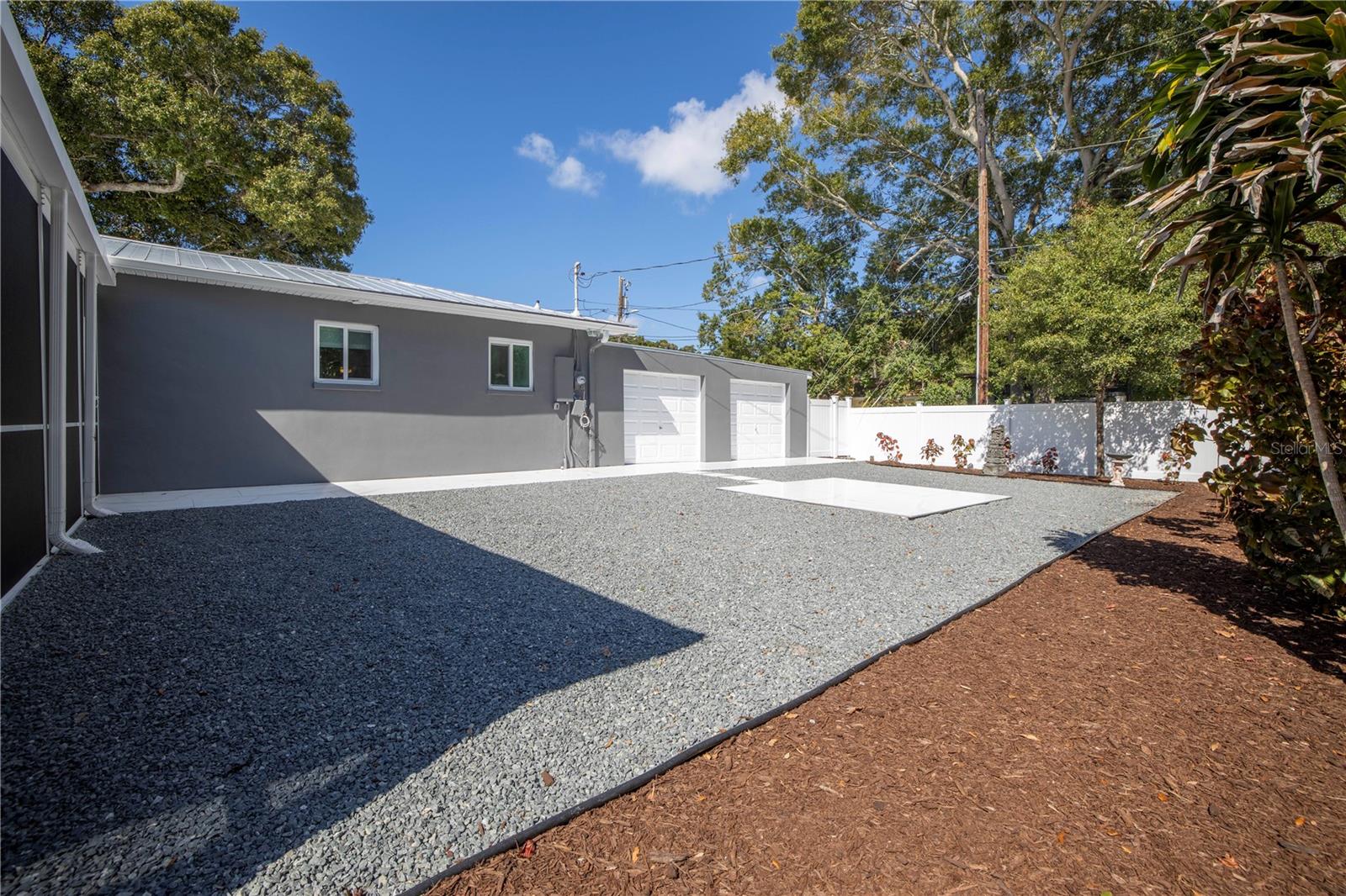 Image 25 of 27 For 877 42nd Avenue N