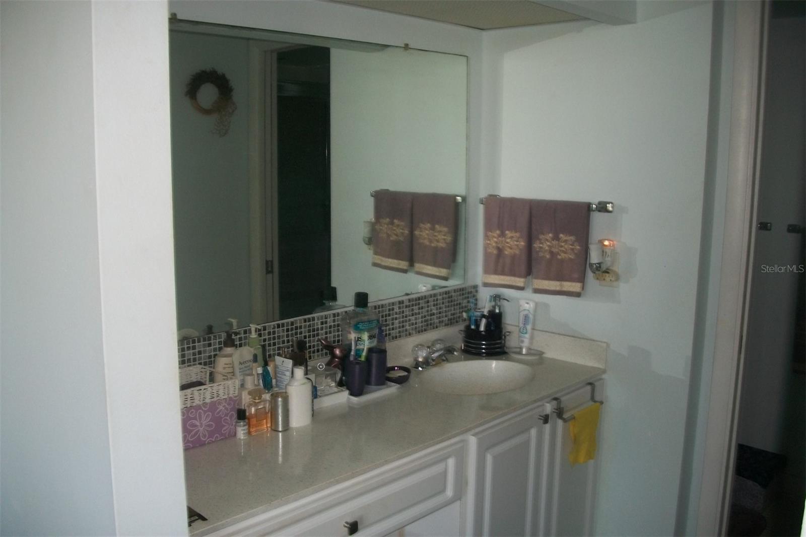 Image 12 of 36 For 2616 Cove Cay Drive 207