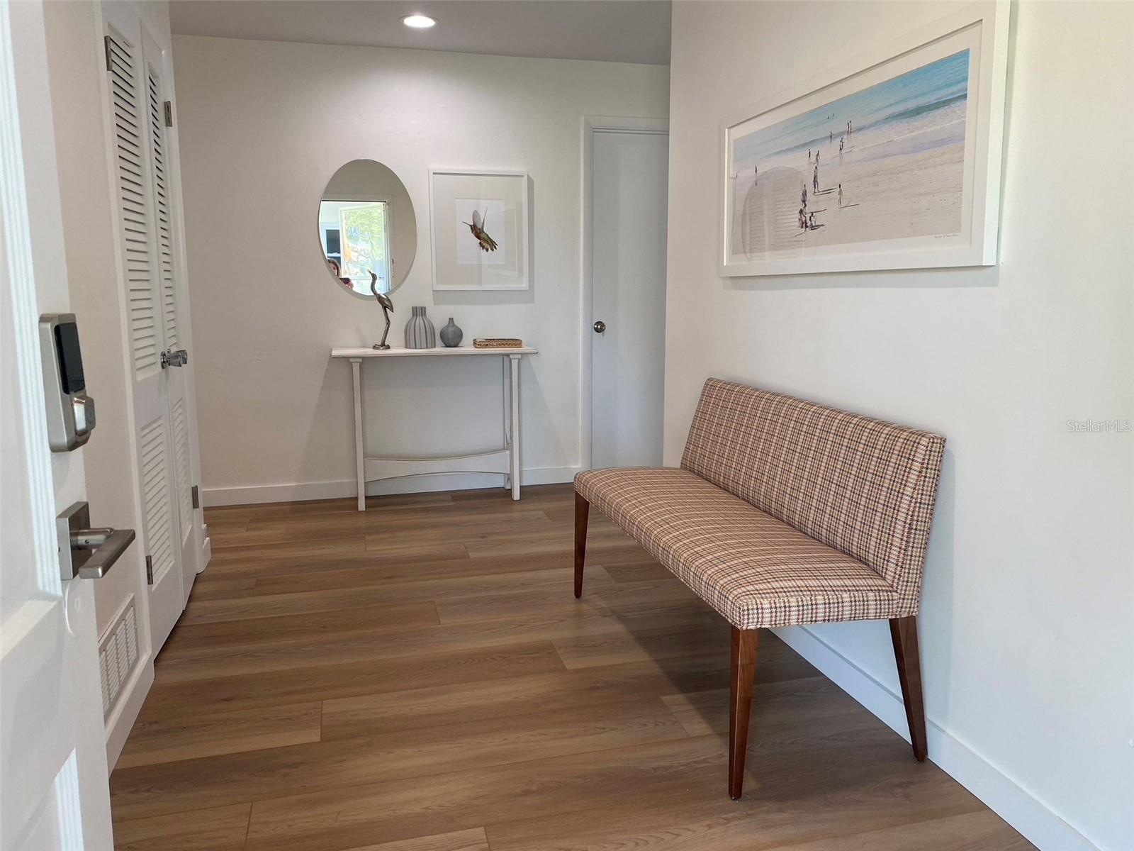 Image 11 of 25 For 814 Paradise Way