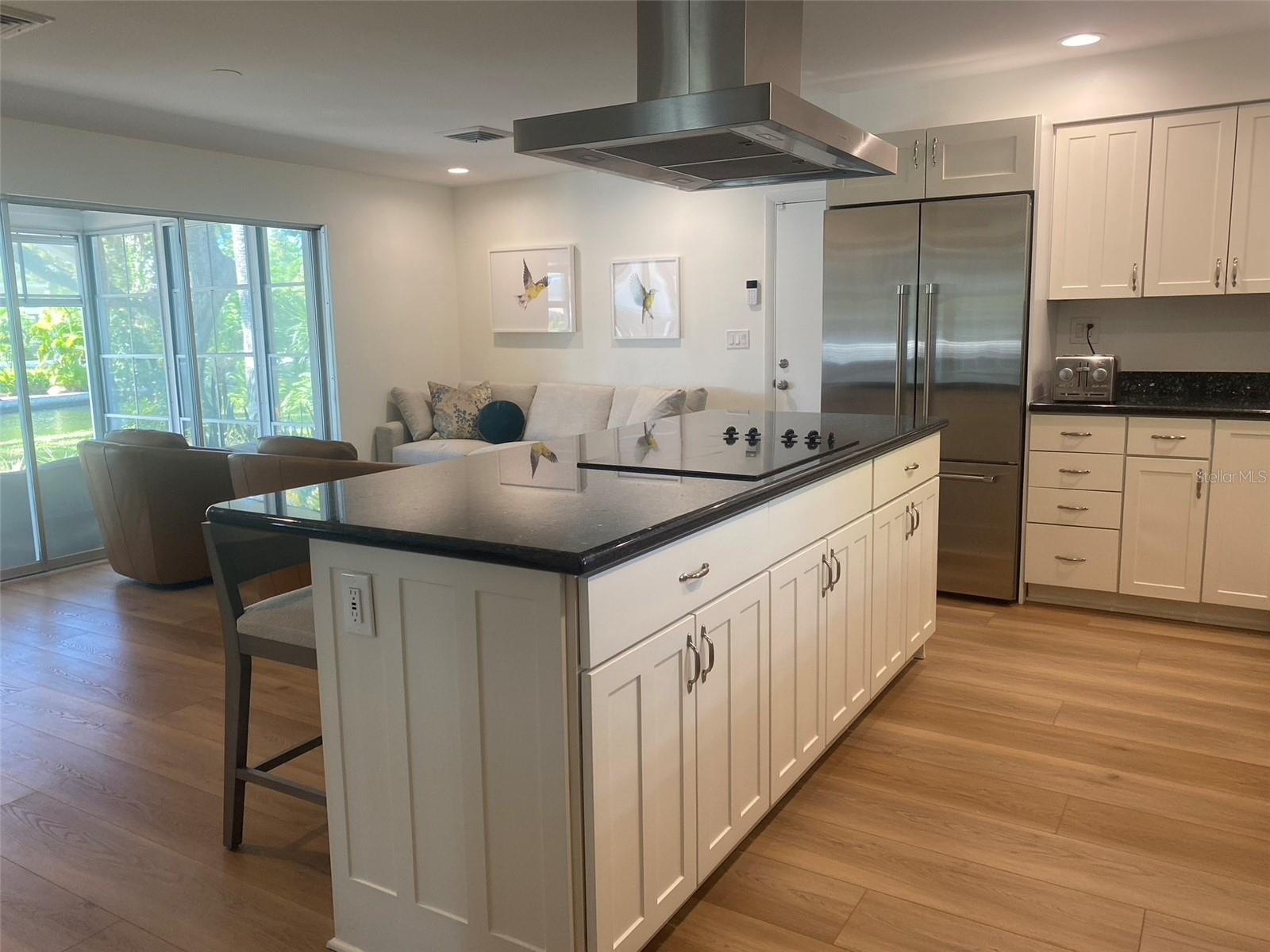 Image 15 of 25 For 814 Paradise Way