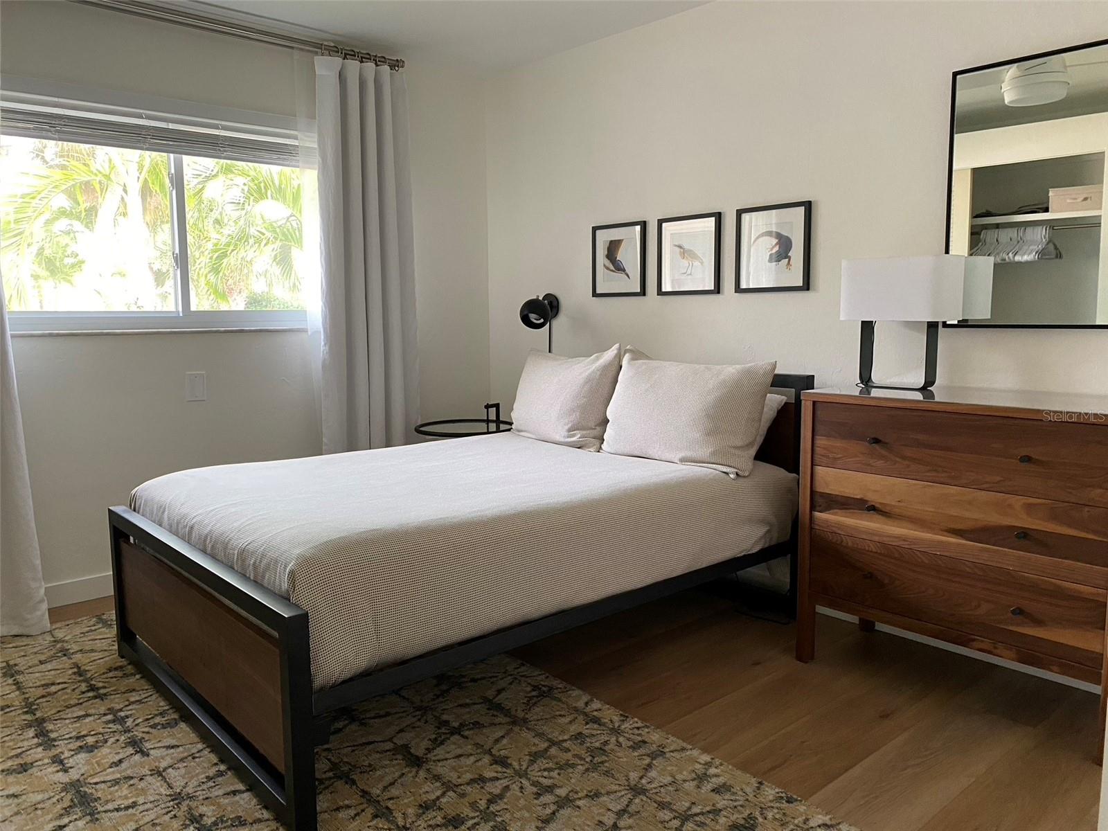 Image 20 of 25 For 814 Paradise Way