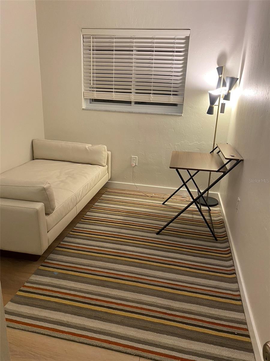 Image 24 of 25 For 814 Paradise Way