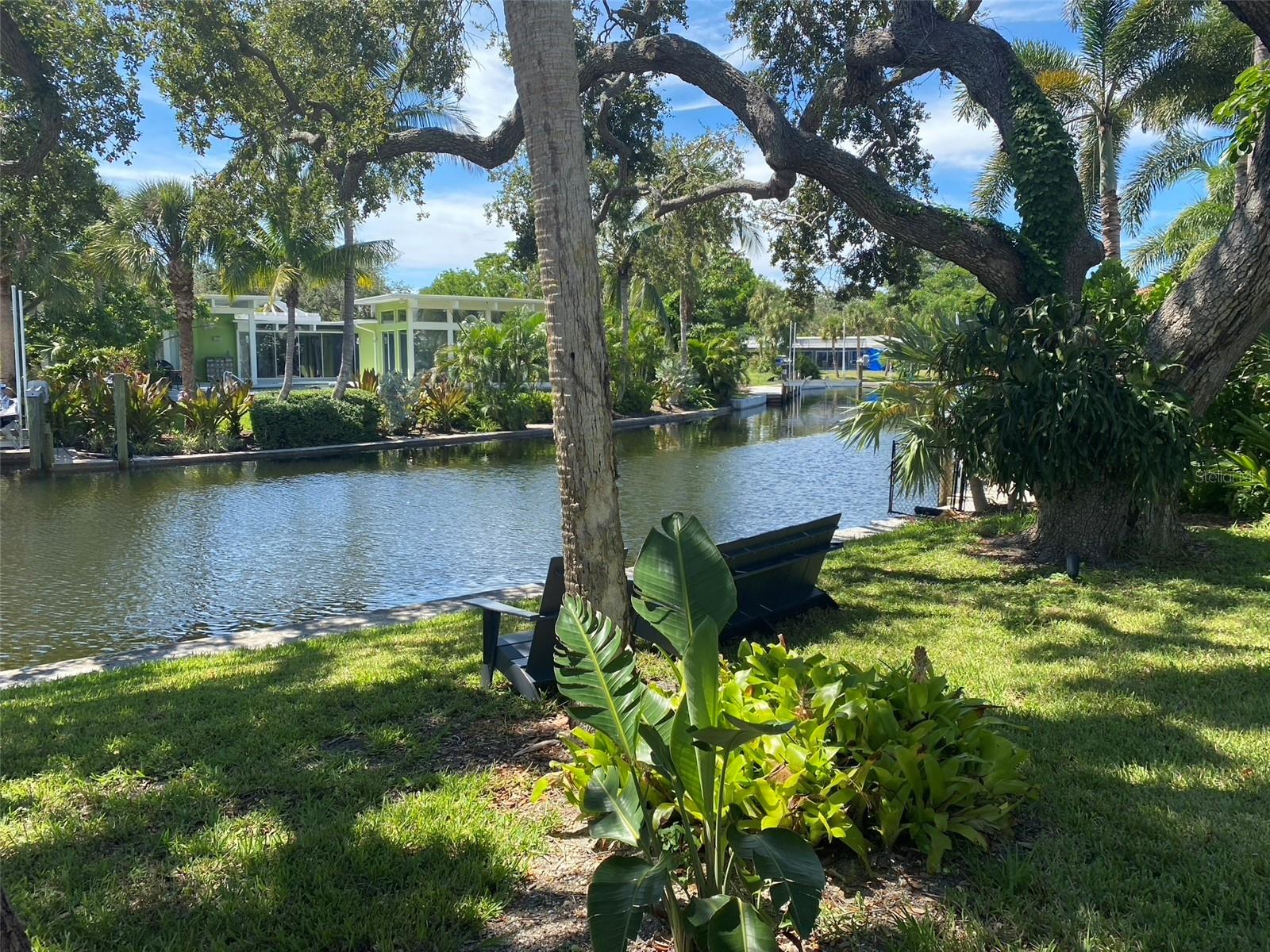 Image 8 of 25 For 814 Paradise Way