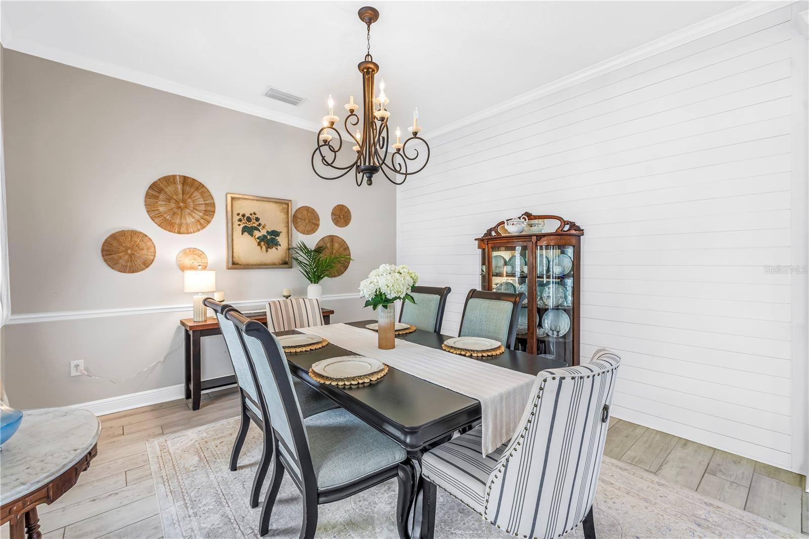 Listing photo id 8 for 5234 Brighton Shore Drive