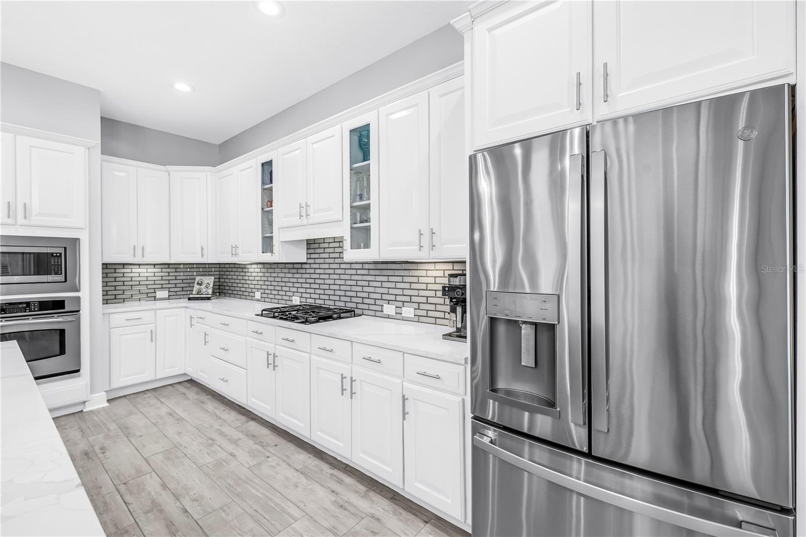 Listing photo id 20 for 5234 Brighton Shore Drive