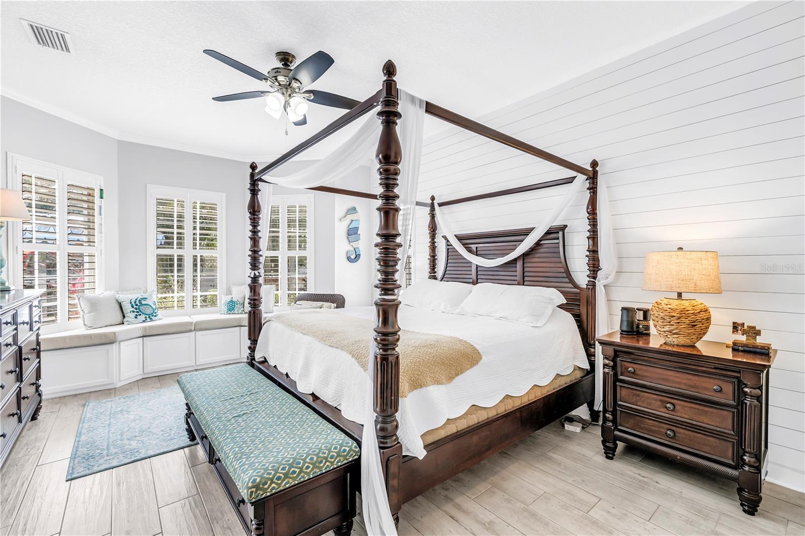 Listing photo id 27 for 5234 Brighton Shore Drive