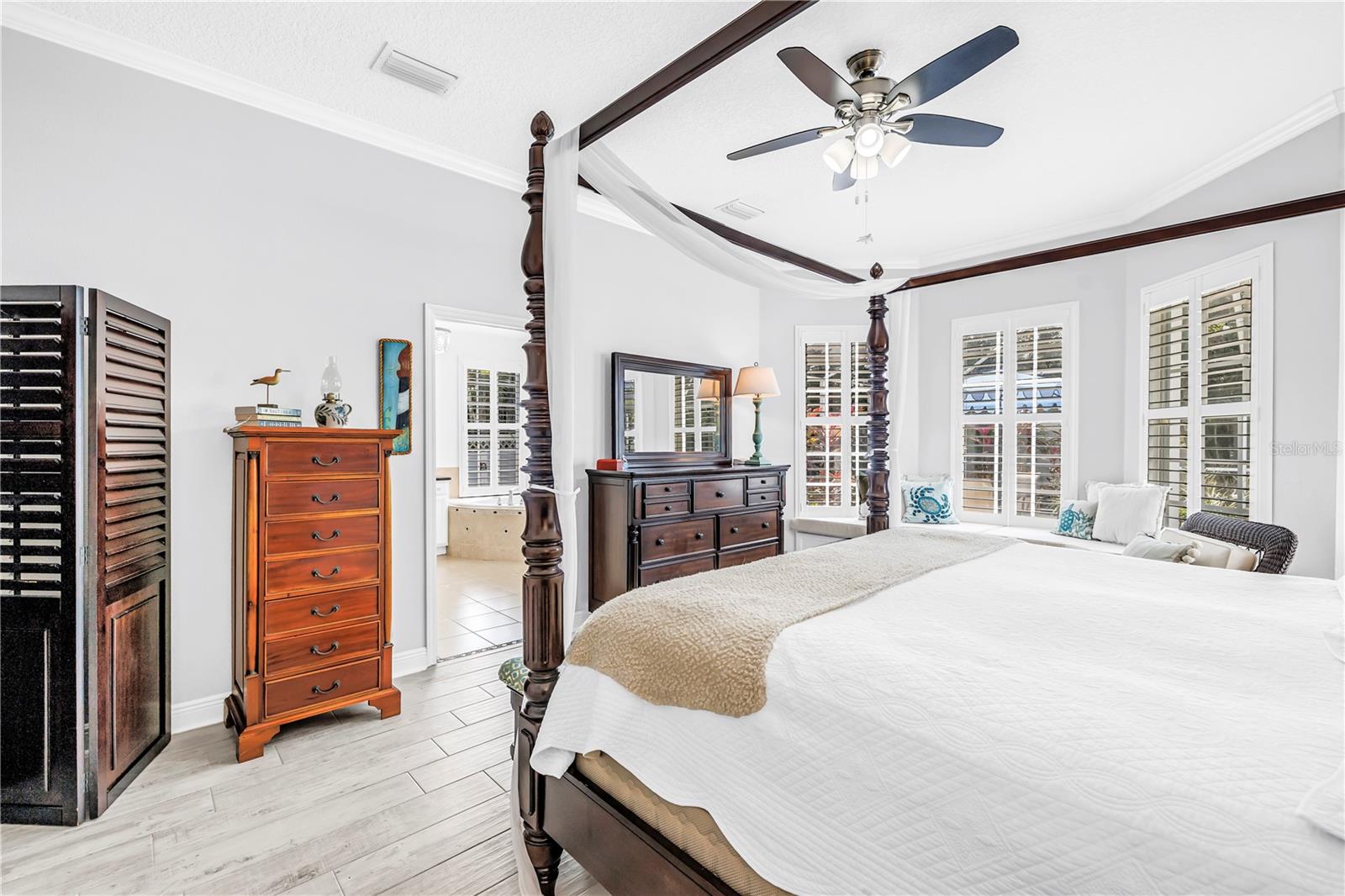 Listing photo id 30 for 5234 Brighton Shore Drive