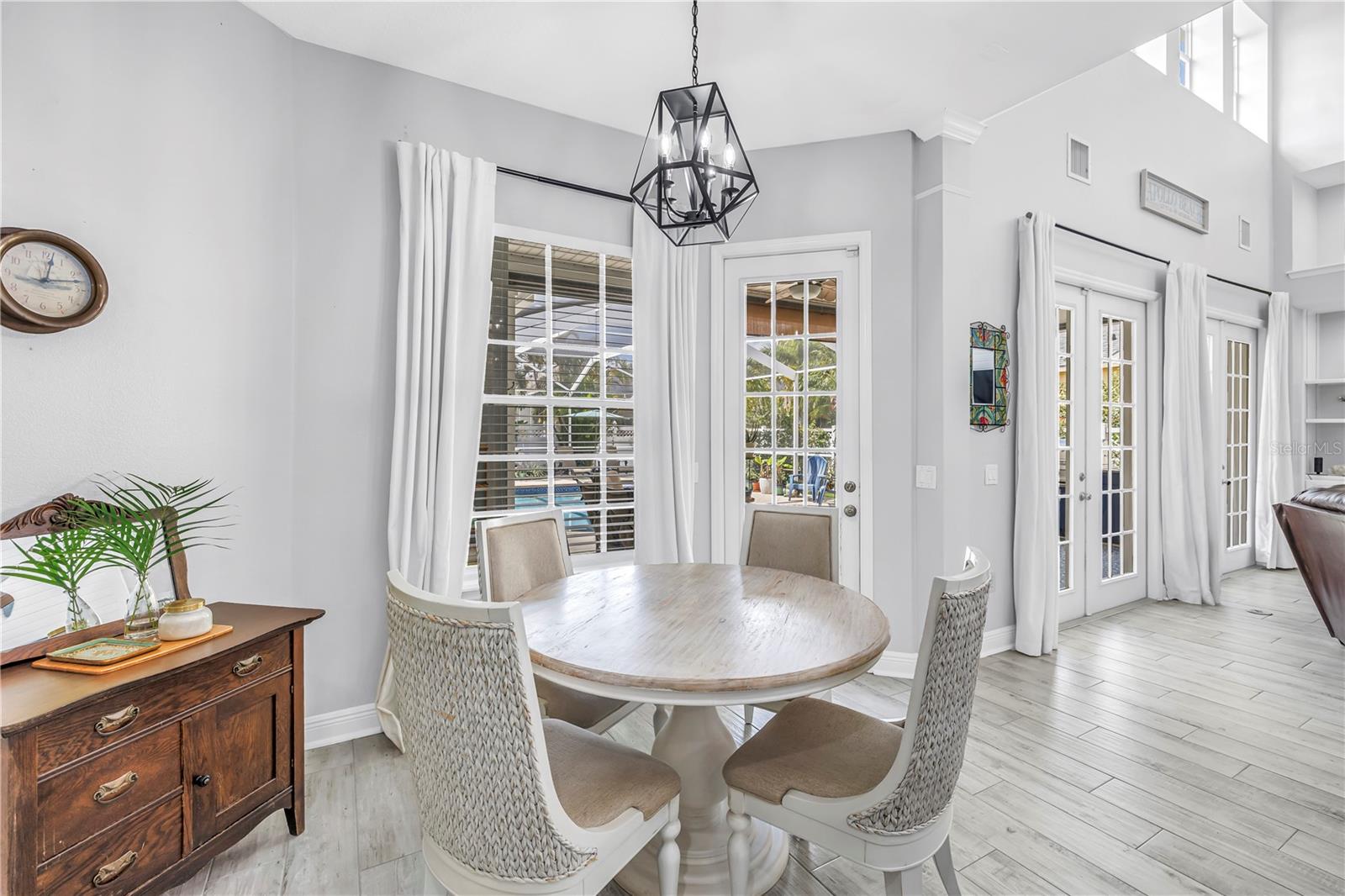 Listing photo id 35 for 5234 Brighton Shore Drive