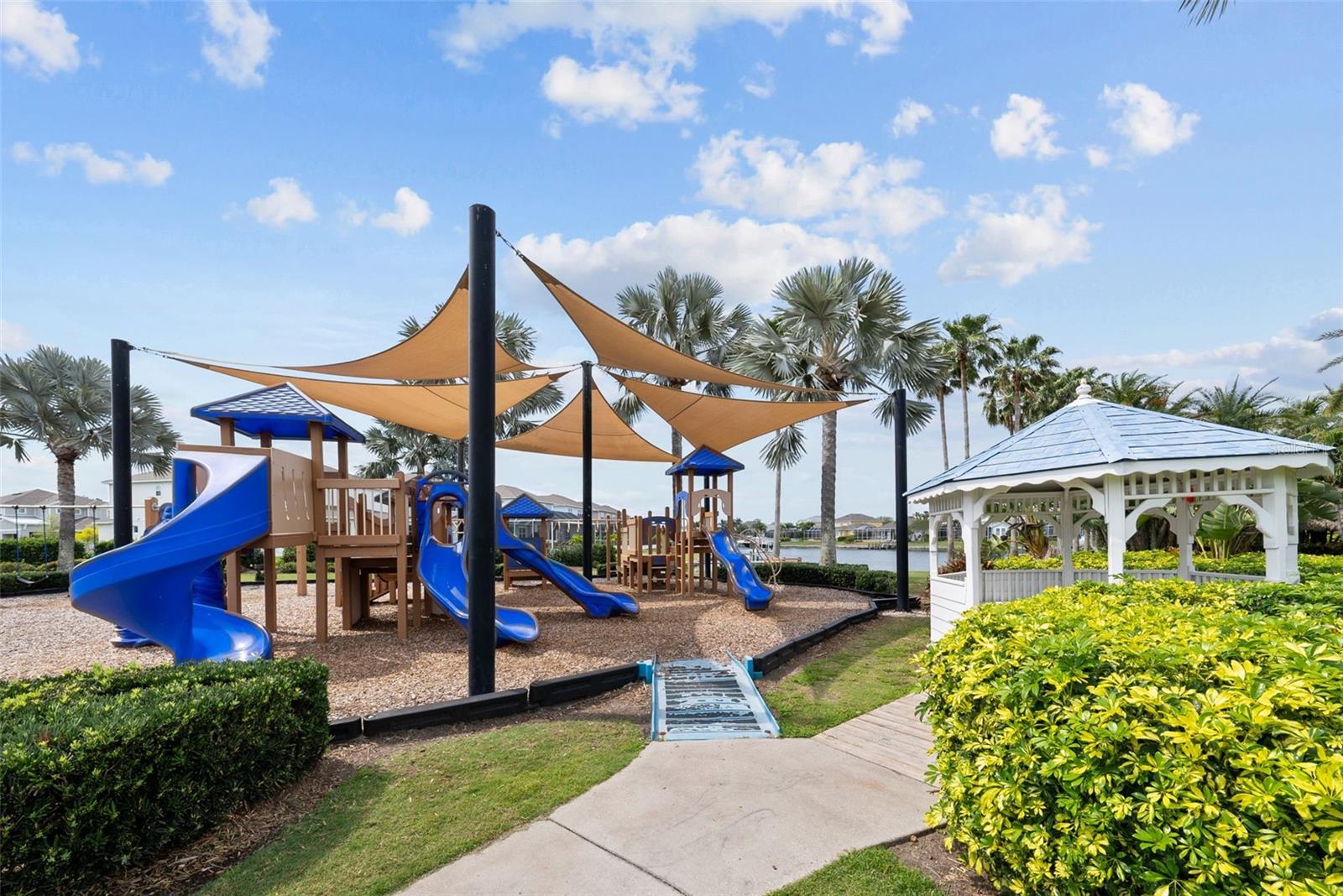 Listing photo id 82 for 5234 Brighton Shore Drive