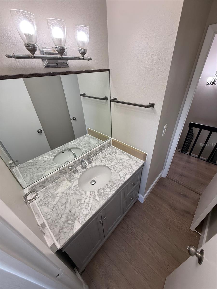 Image 9 of 11 For 3009 Manhattan Avenue B