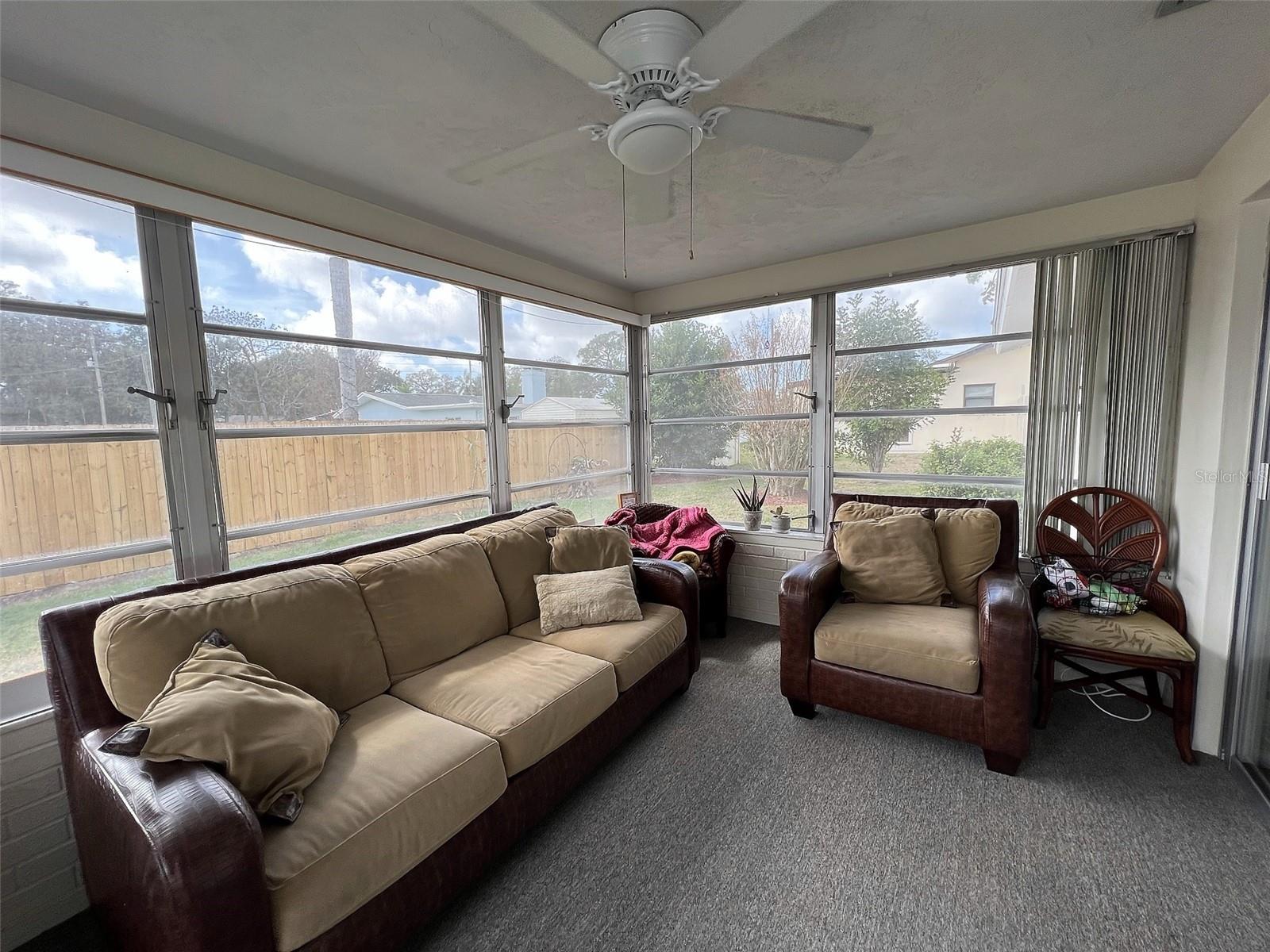 Image 16 of 19 For 1595 Idle Drive