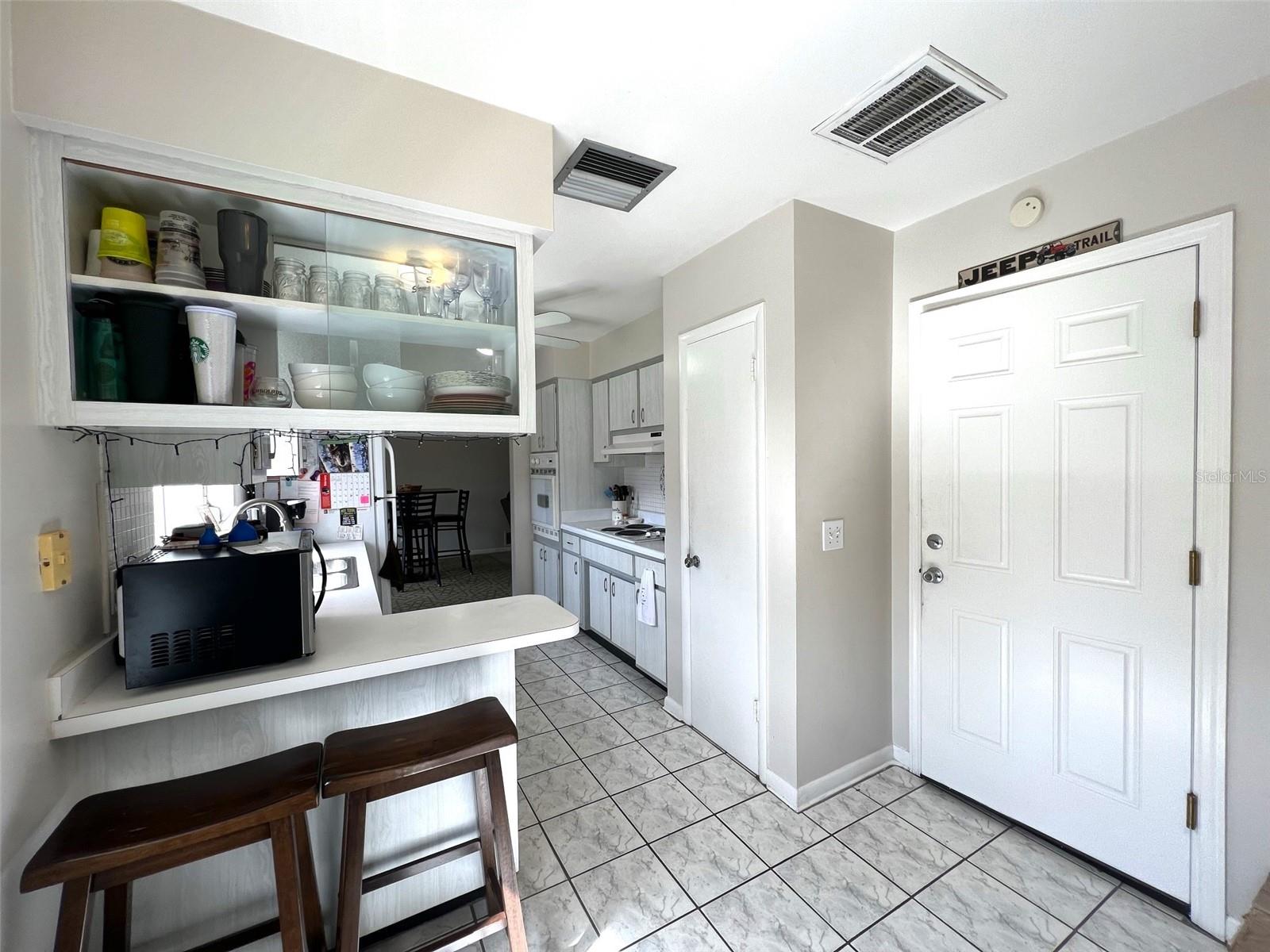 Image 9 of 19 For 1595 Idle Drive