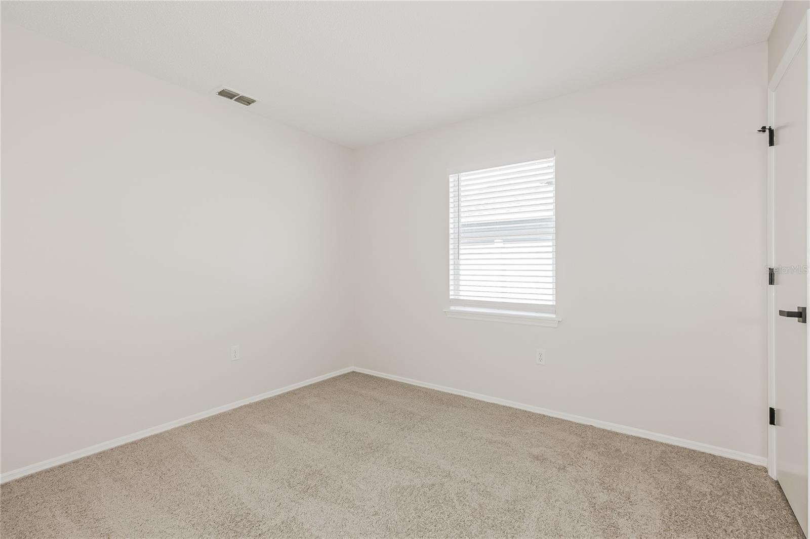 Image 12 of 15 For 1660 Lakeside