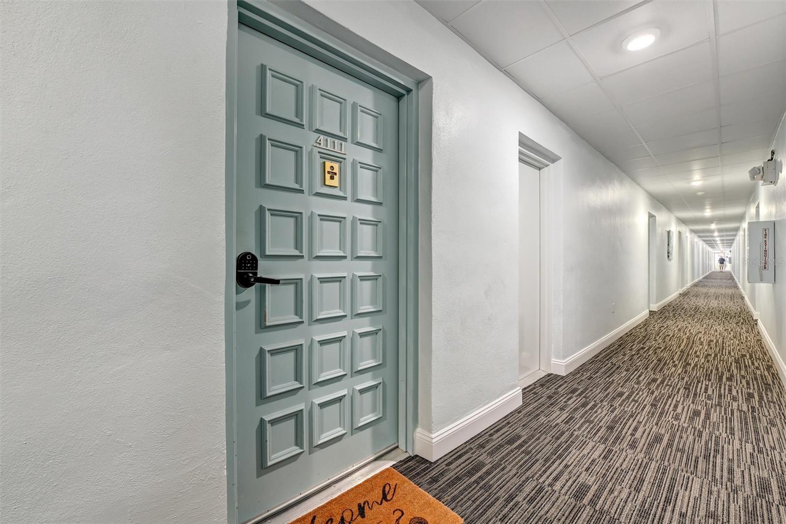 Image 2 of 27 For 2700 Bayshore Boulevard 4111