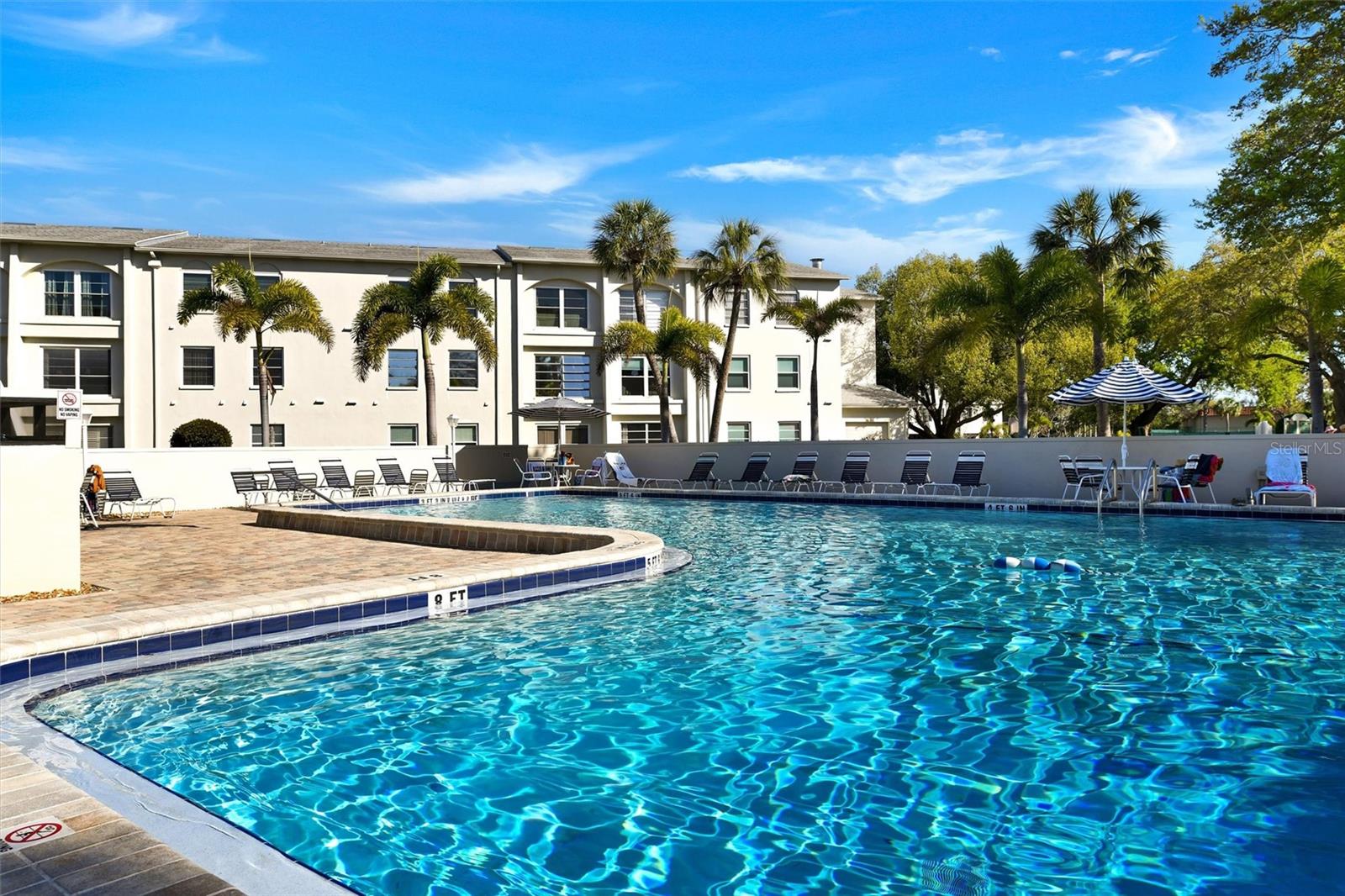 Image 21 of 27 For 2700 Bayshore Boulevard 4111