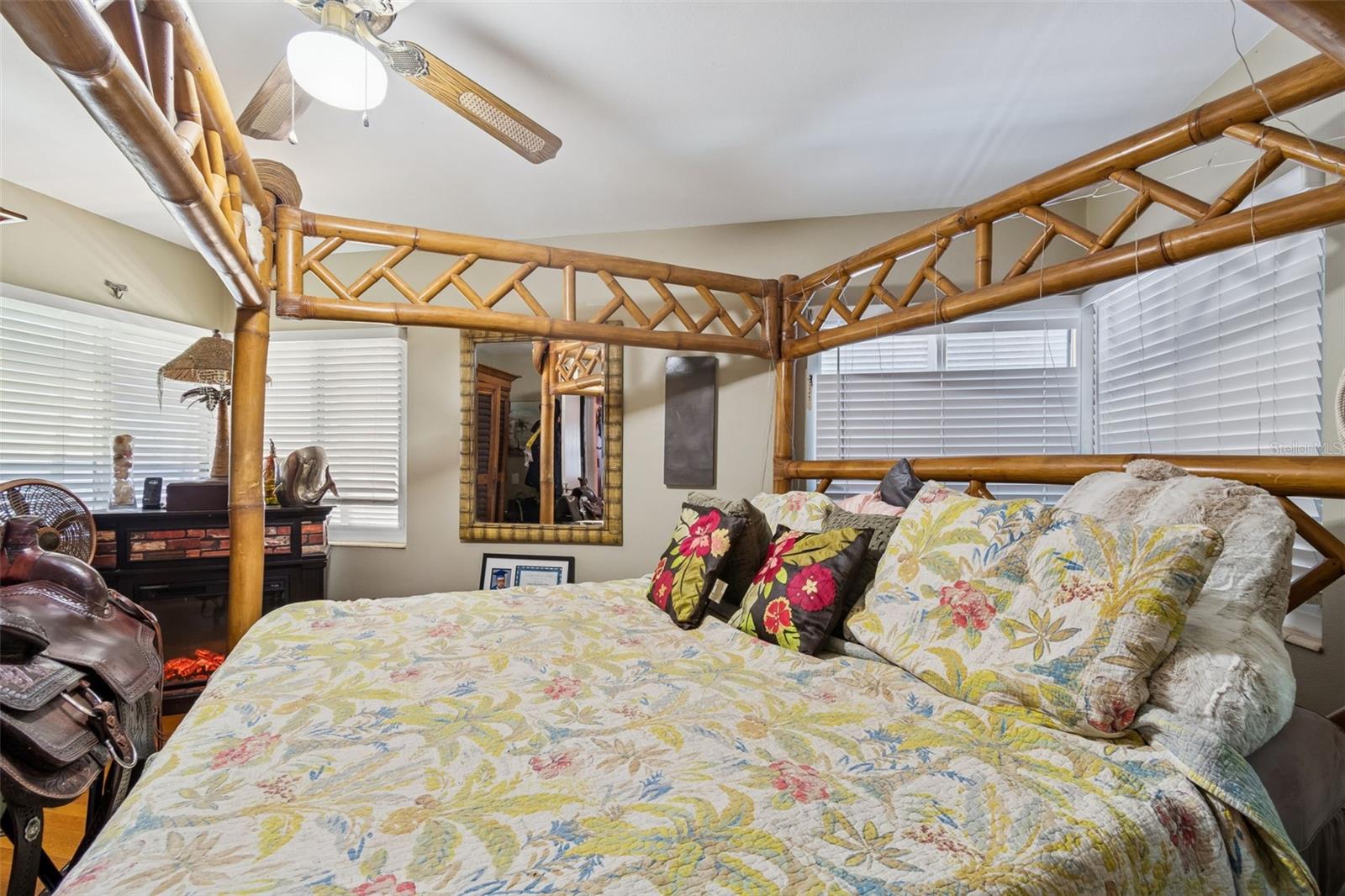 Image 46 of 77 For 2120 Coronada Way S