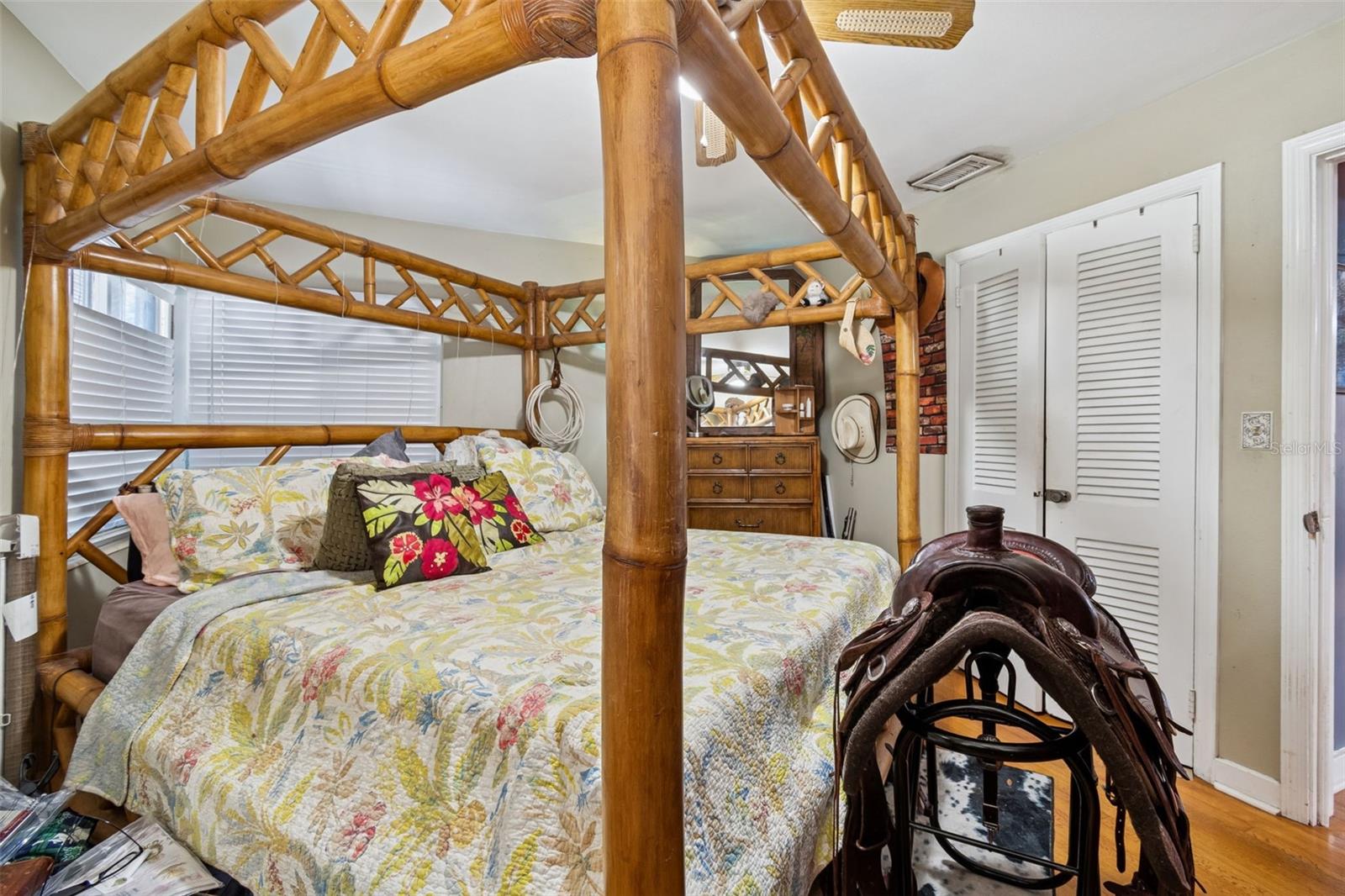 Image 47 of 77 For 2120 Coronada Way S