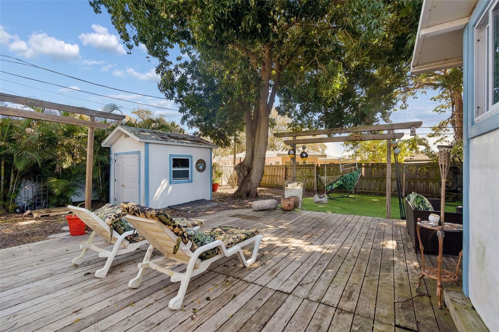 Image 55 of 77 For 2120 Coronada Way S