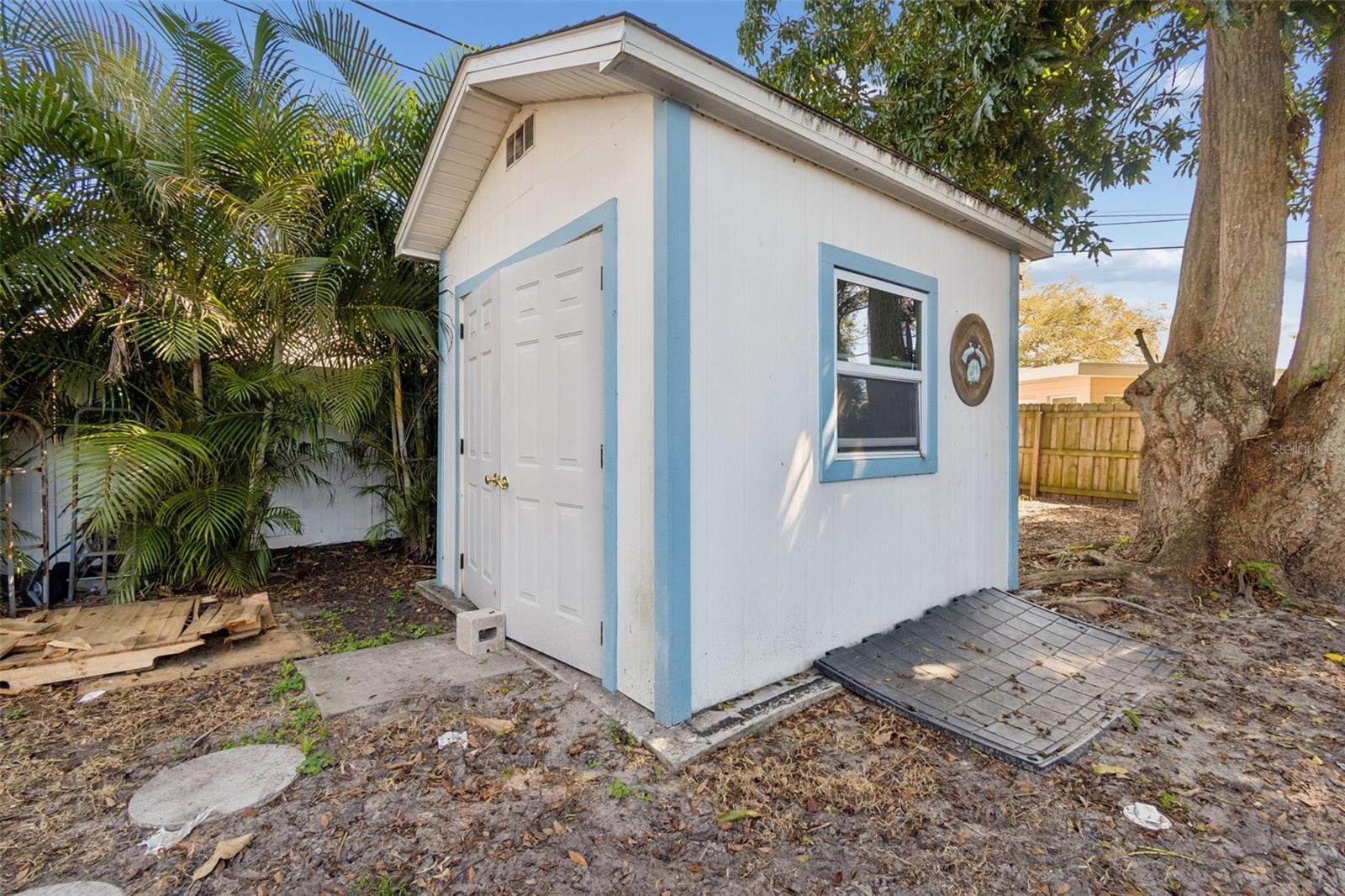 Image 61 of 77 For 2120 Coronada Way S