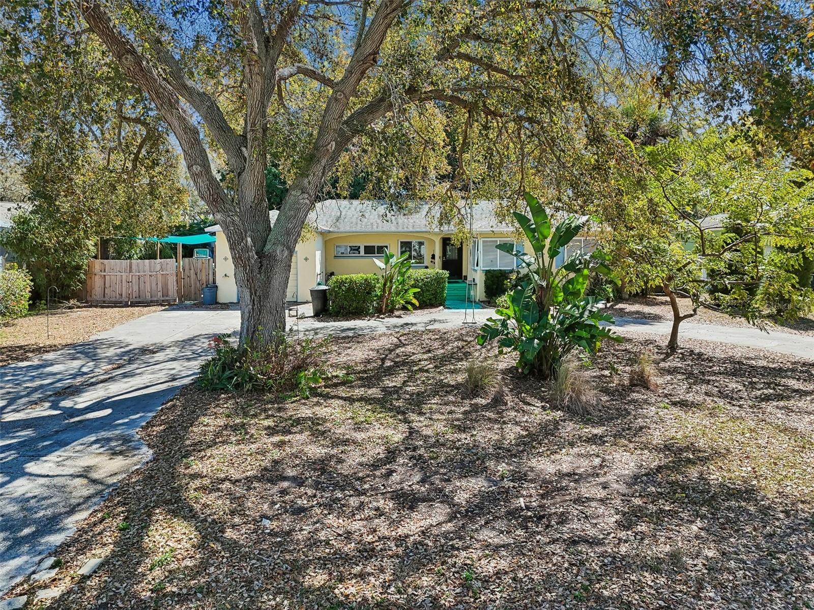 Image 63 of 77 For 2120 Coronada Way S