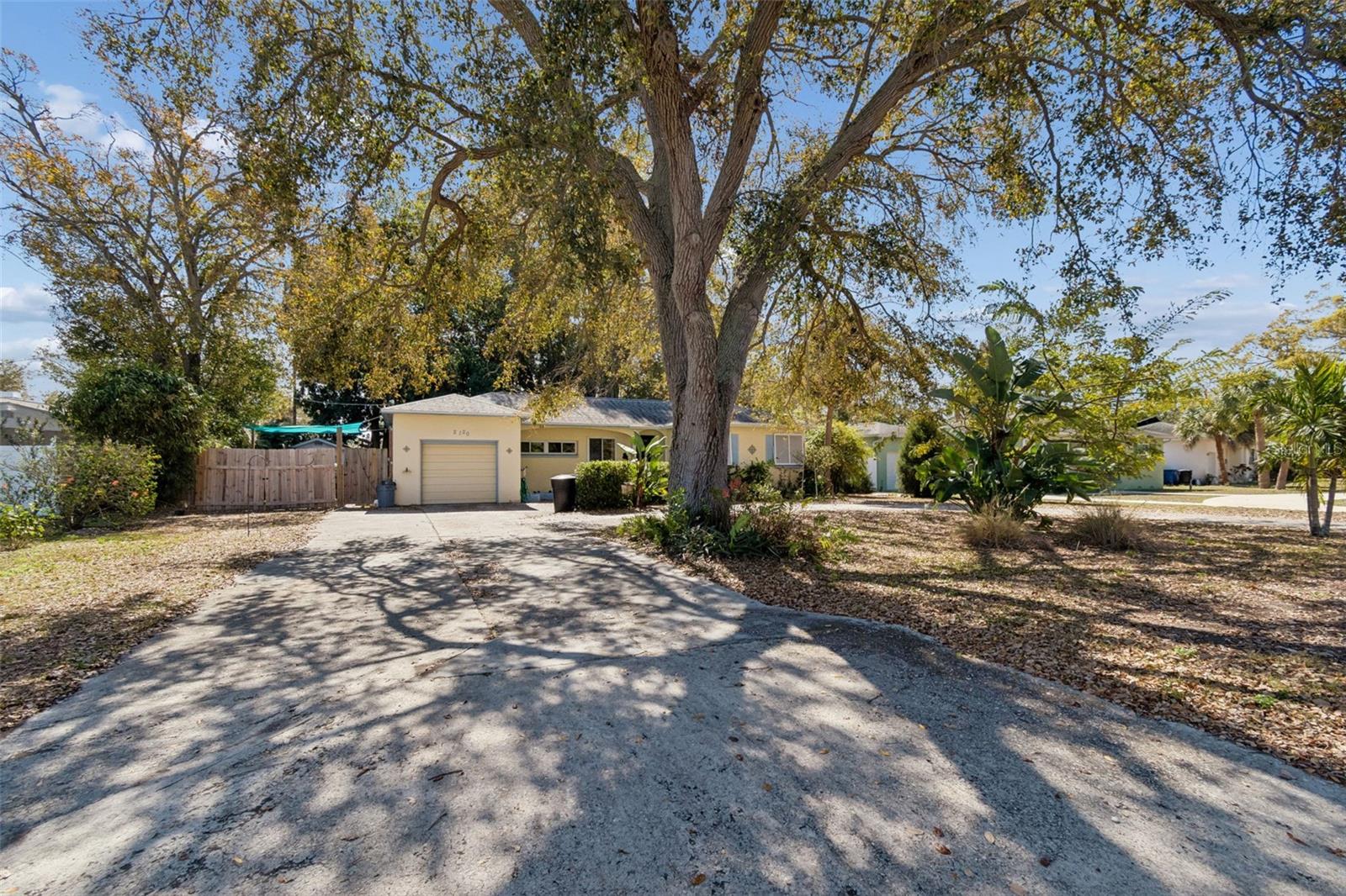 Image 9 of 77 For 2120 Coronada Way S