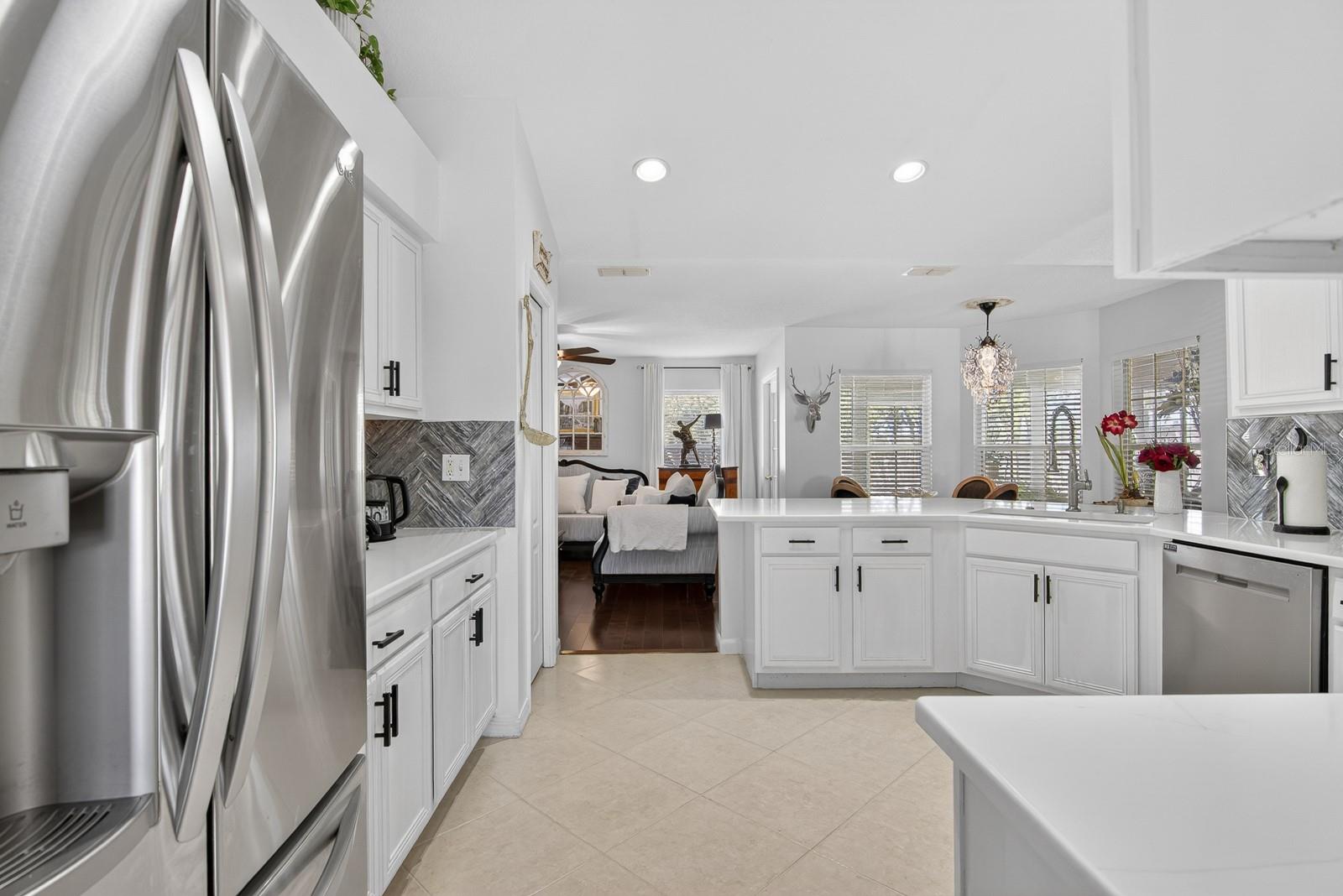 Listing photo id 13 for 10352 Moshie Lane