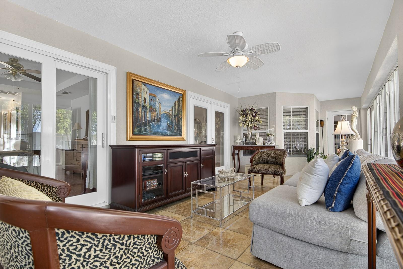 Listing photo id 24 for 10352 Moshie Lane