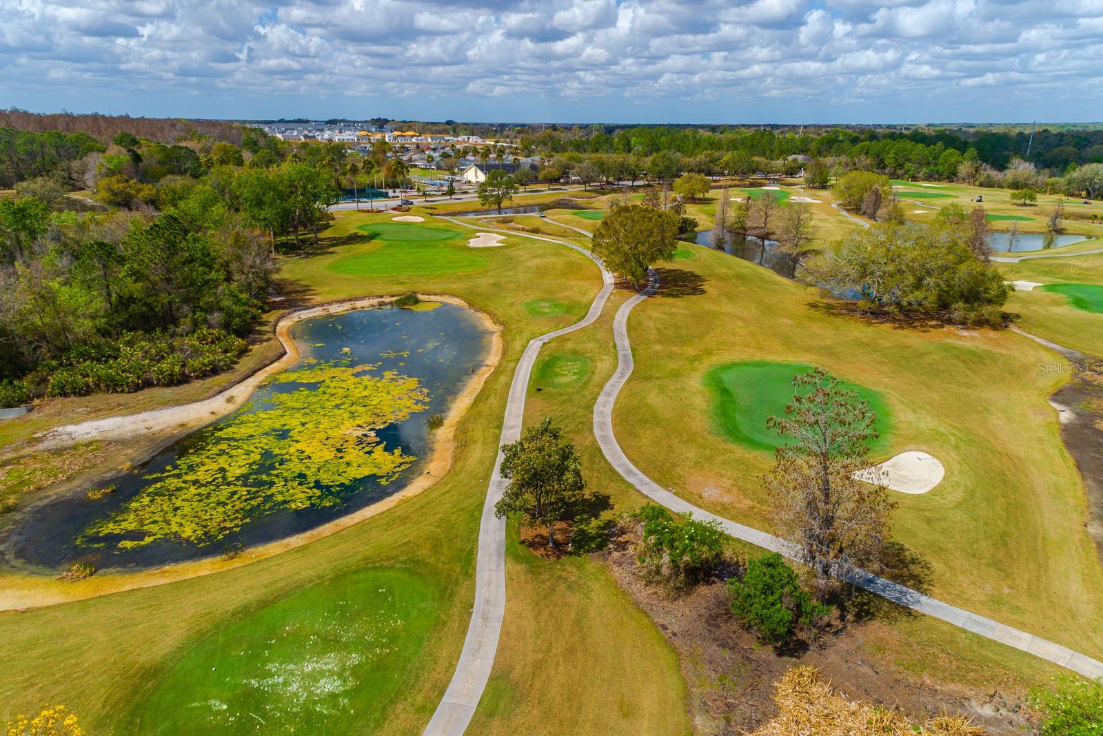 Listing photo id 1 for 10352 Moshie Lane