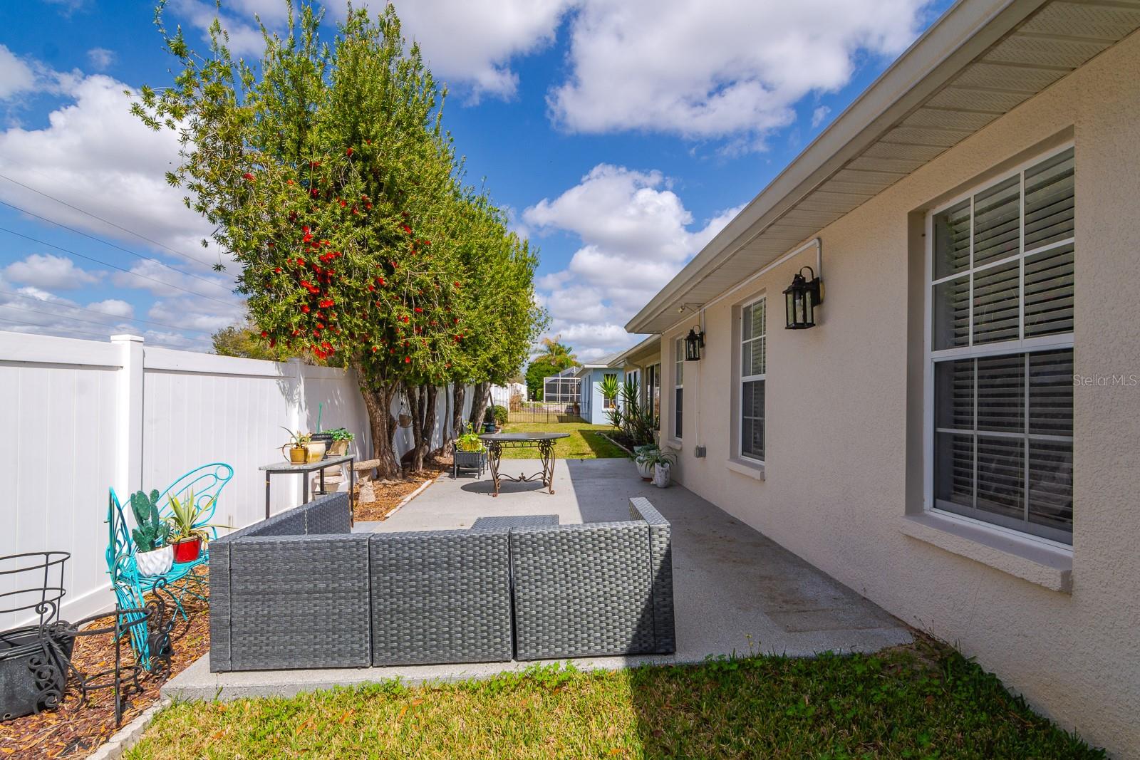 Listing photo id 39 for 10352 Moshie Lane